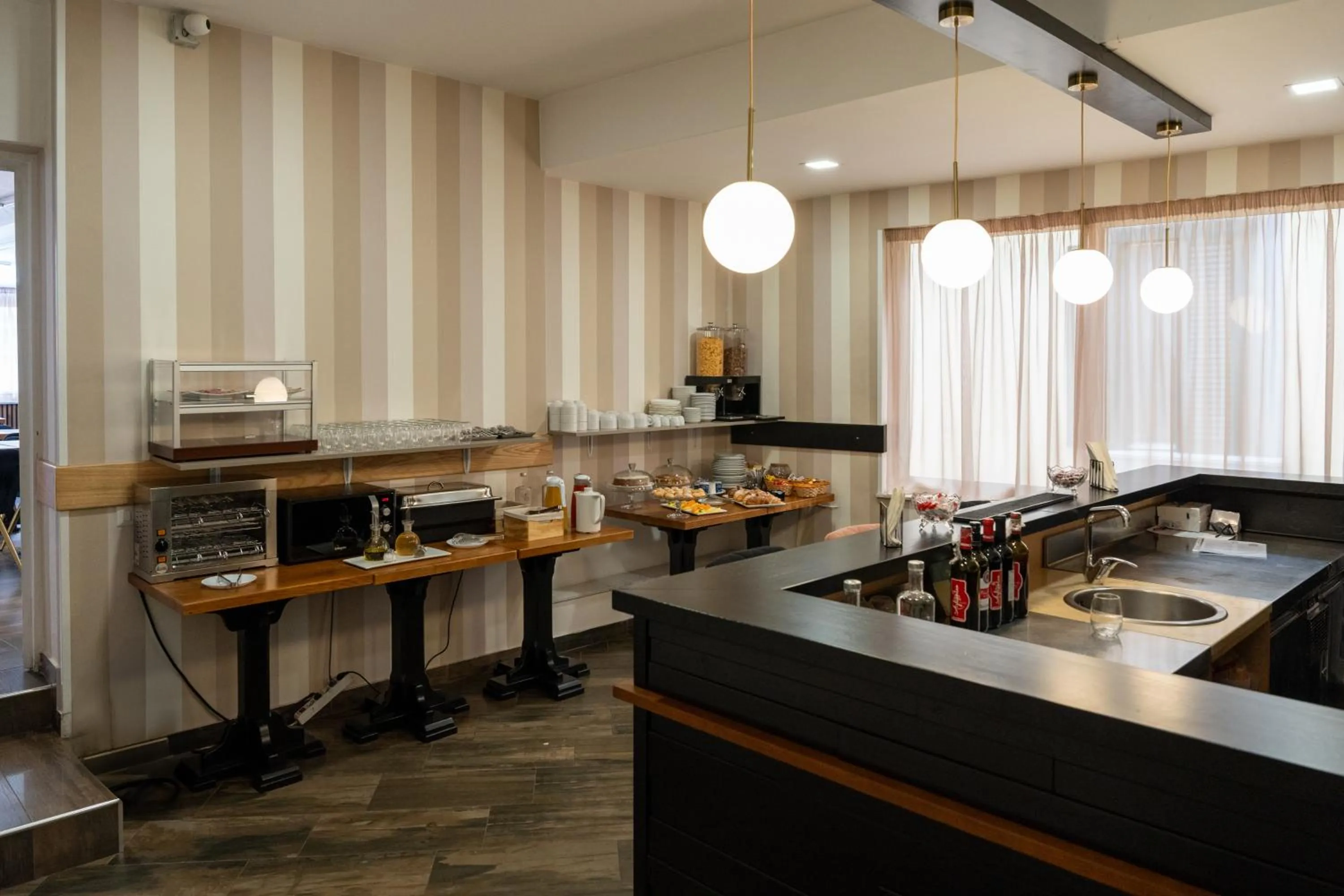 Lounge or bar in Hotel San Michele