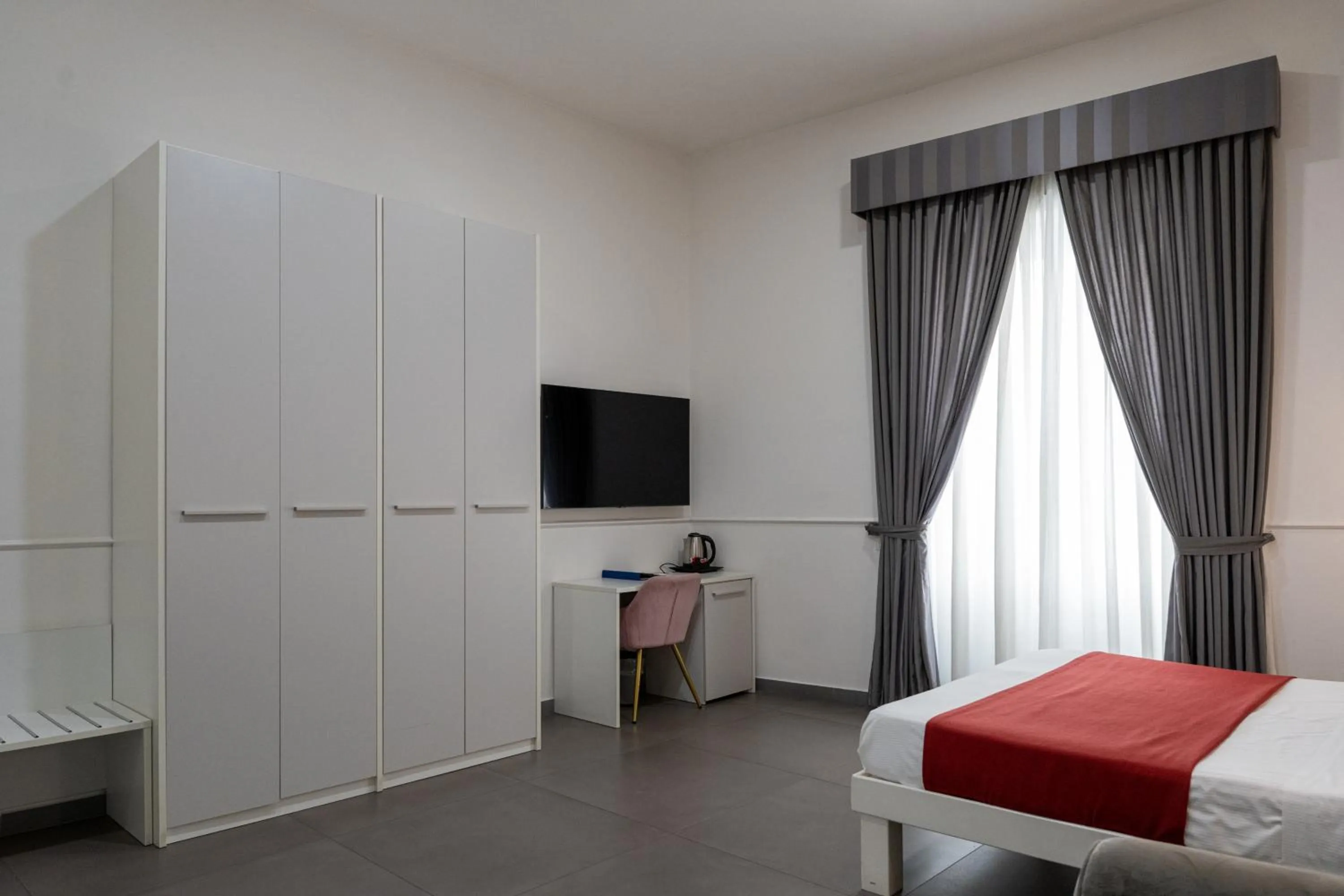 Photo of the whole room, Bed in Hotel San Michele