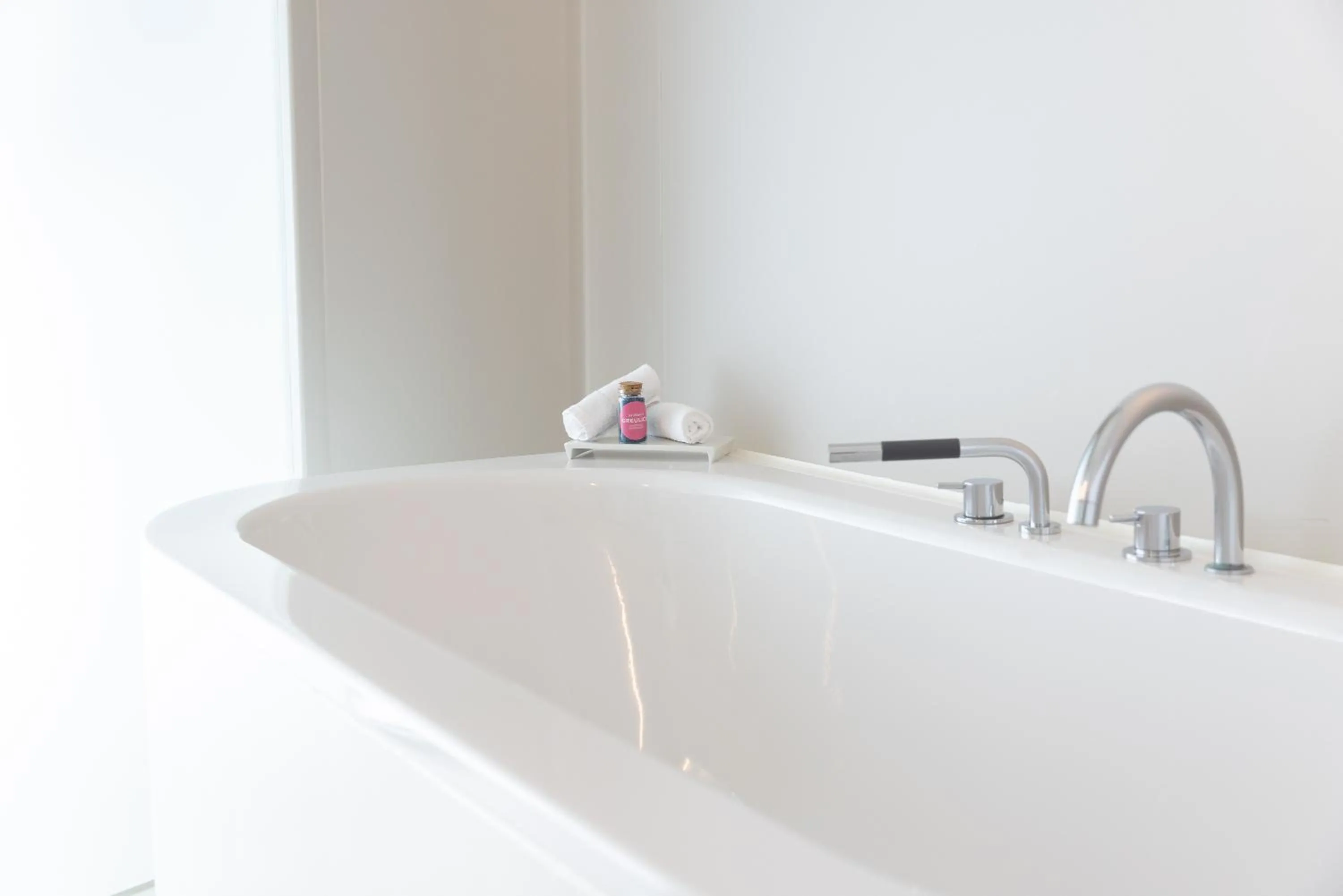 Bath in Greulich Design & Boutique Hotel