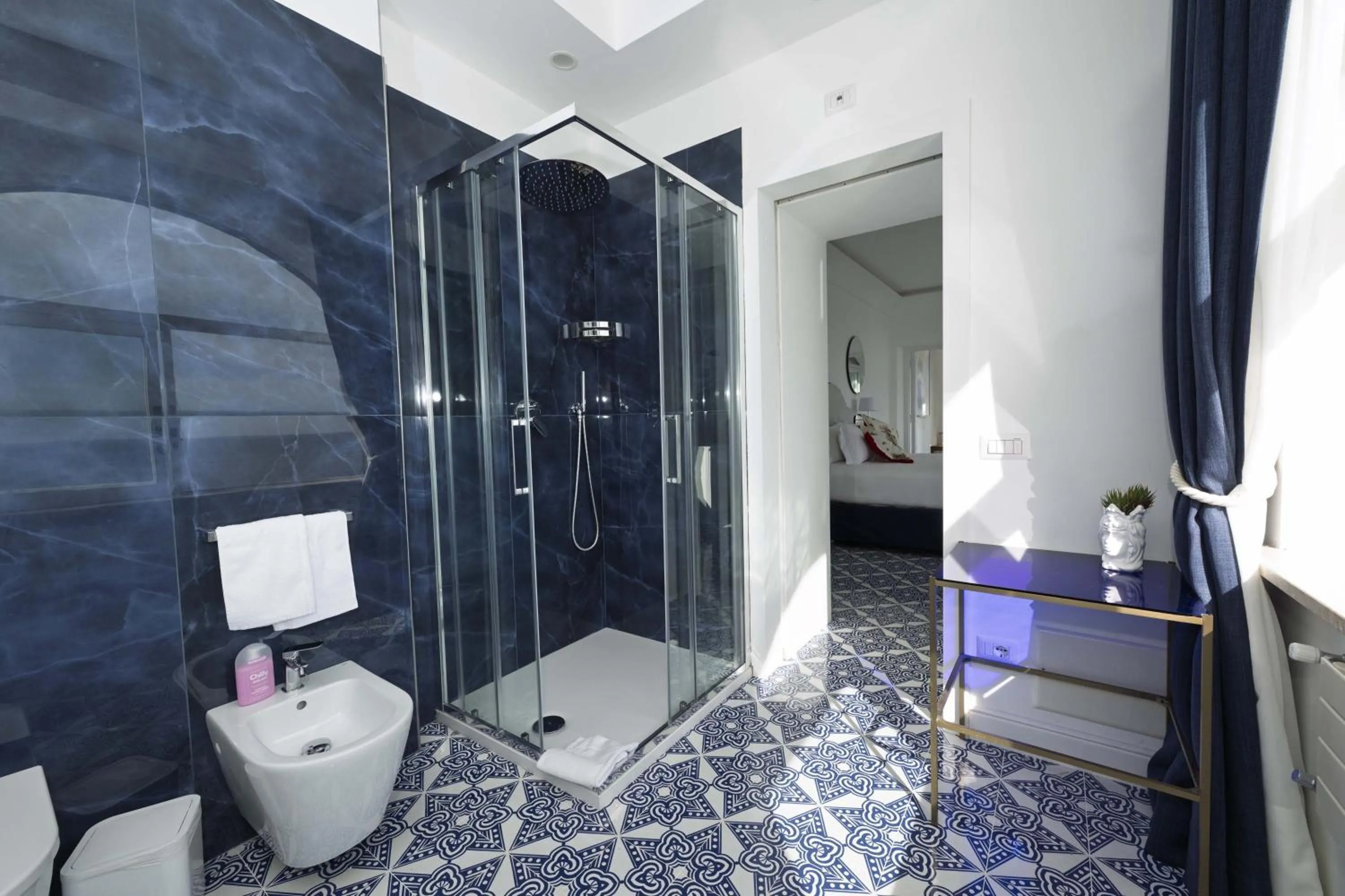 Bathroom in Amore Rentals - Villa Lo Scoglio