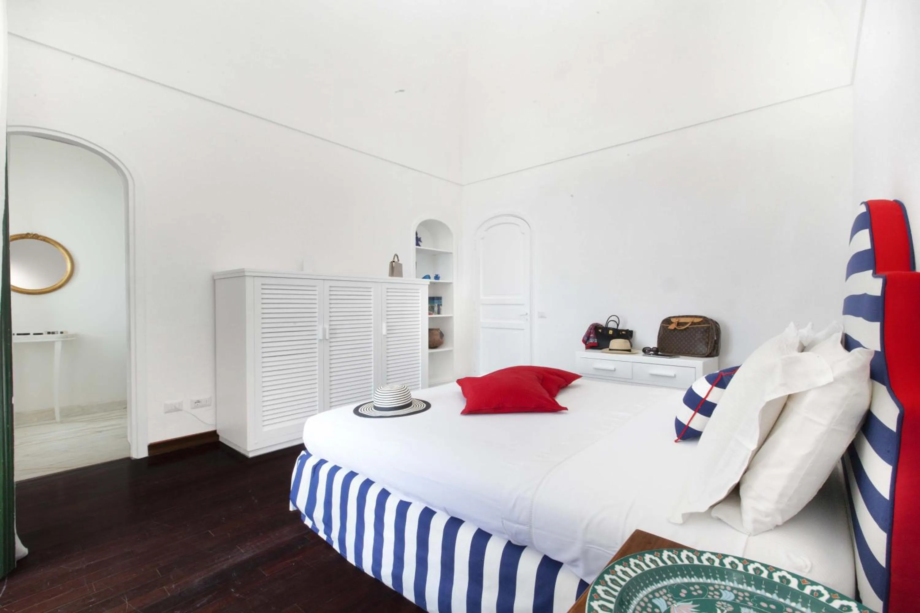 Bedroom, Bed in Amore Rentals - Villa Lo Scoglio