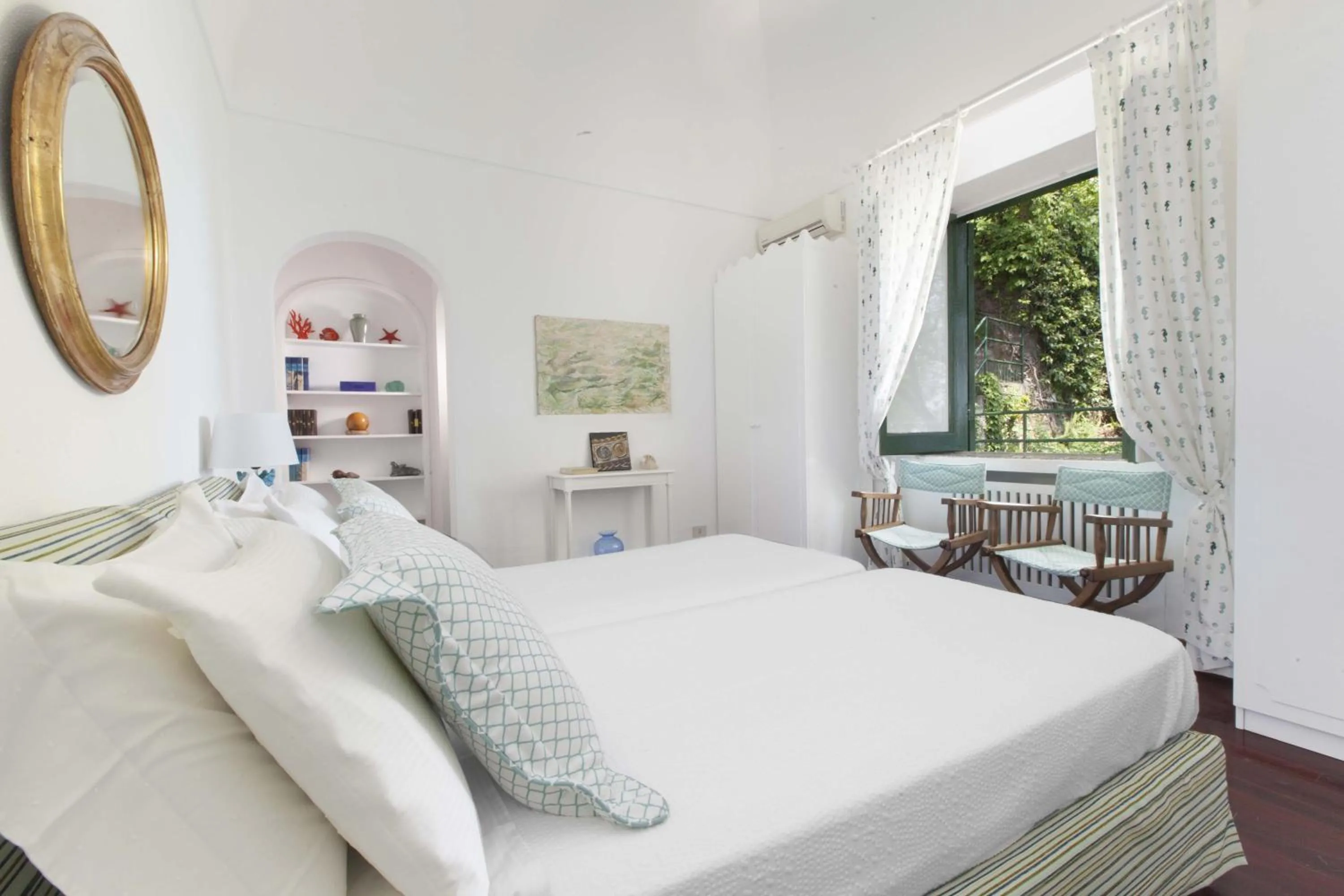 Bedroom, Bed in Amore Rentals - Villa Lo Scoglio