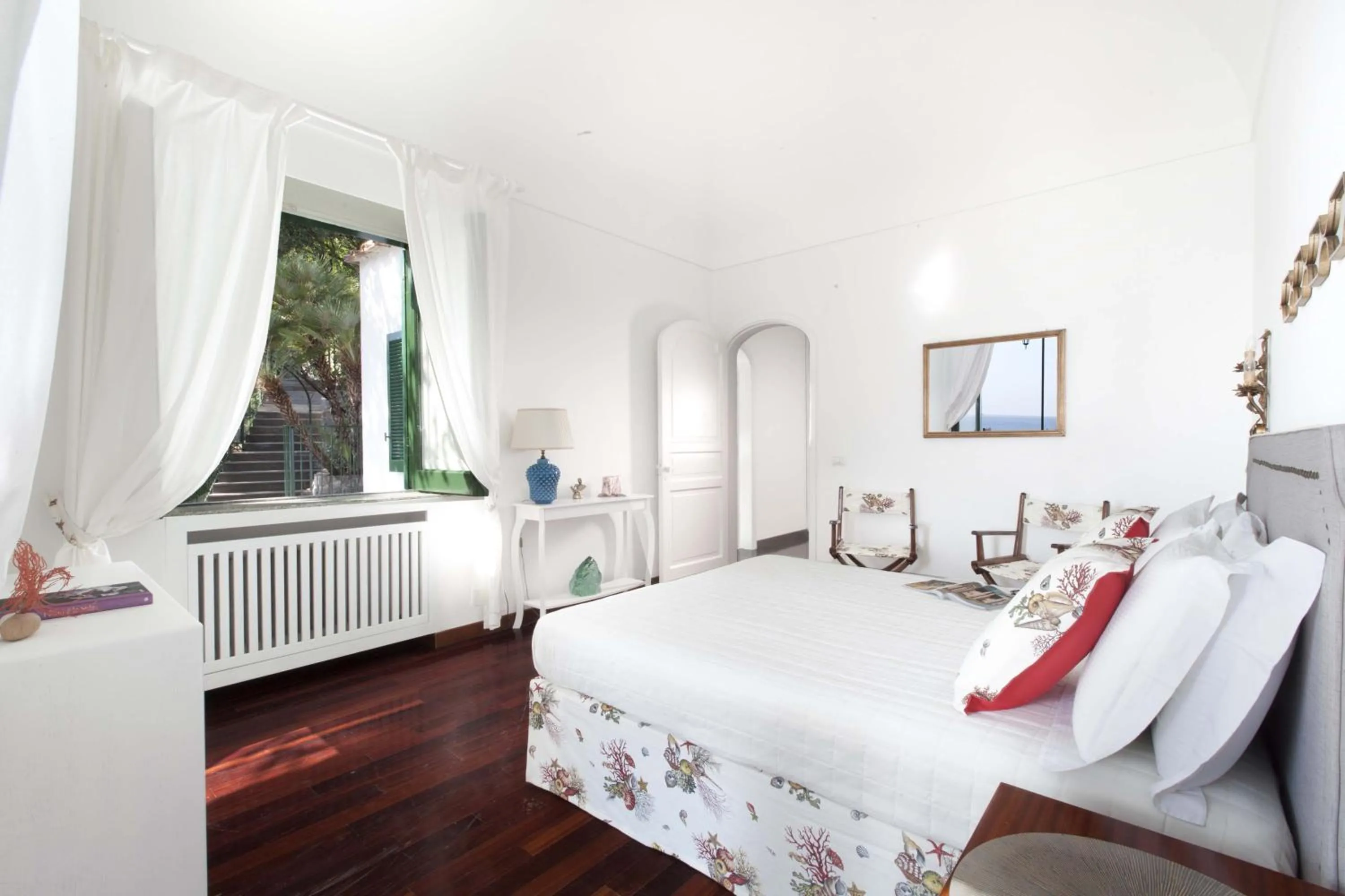 Bedroom, Bed in Amore Rentals - Villa Lo Scoglio