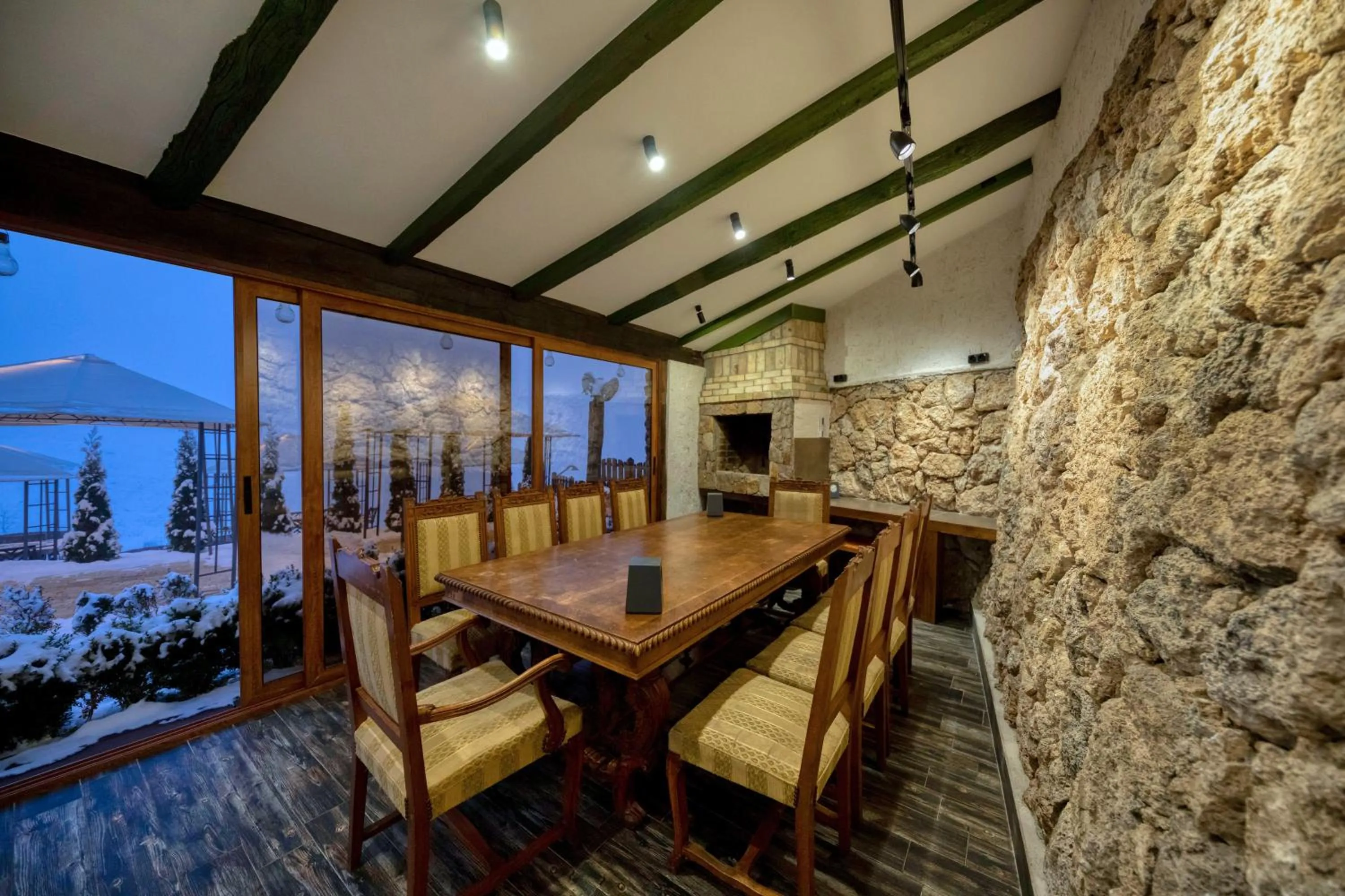 Alpine Castle Hotel