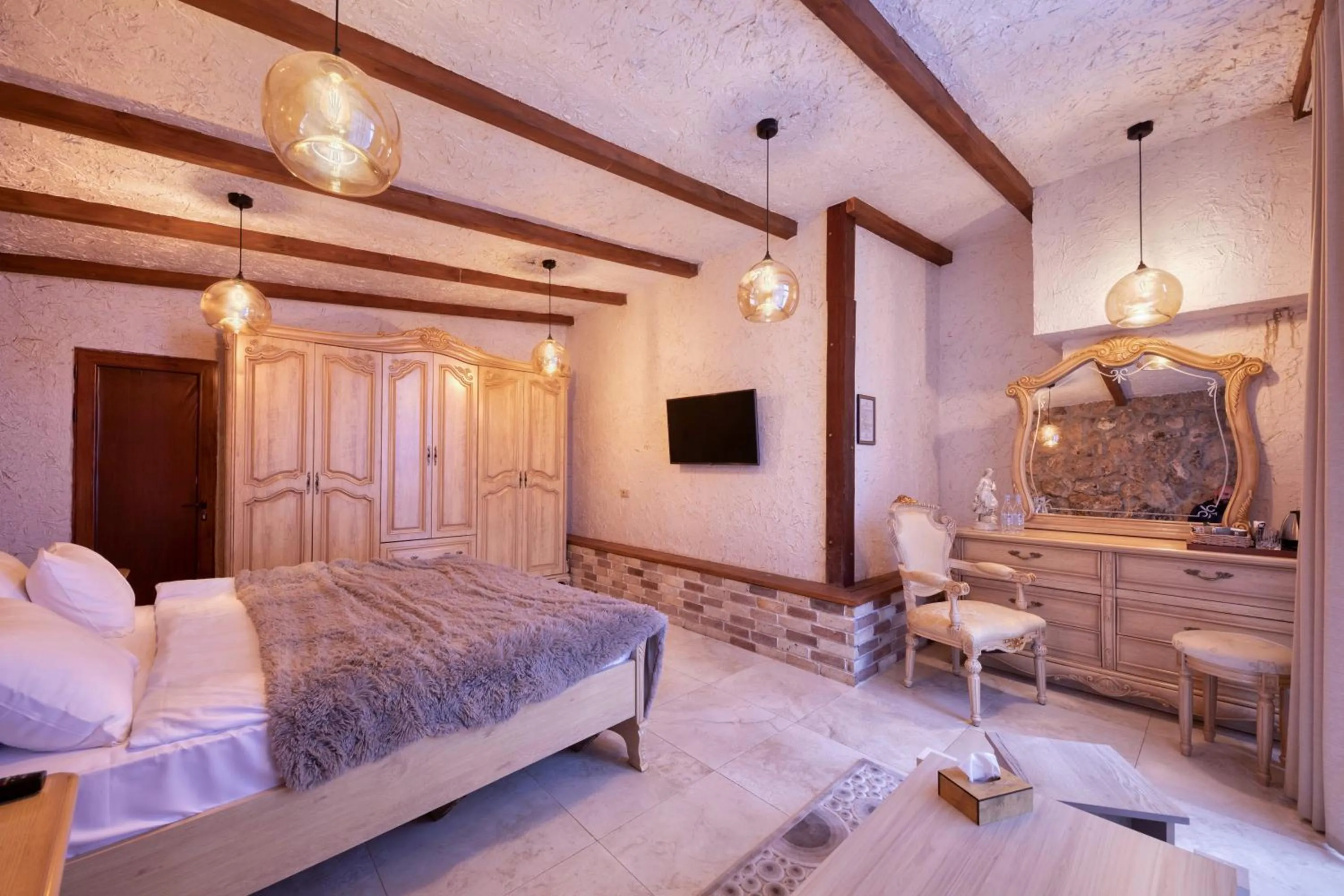 Alpine Castle Hotel