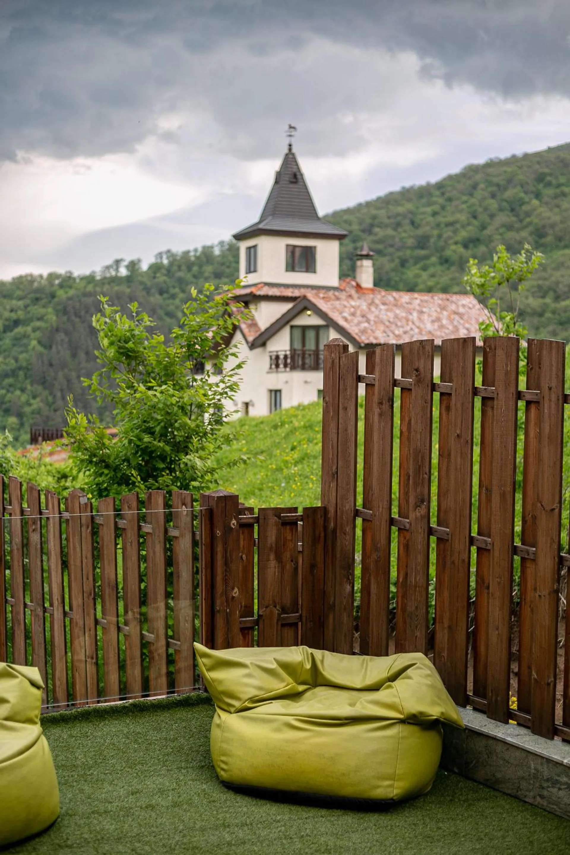 Alpine Castle Hotel