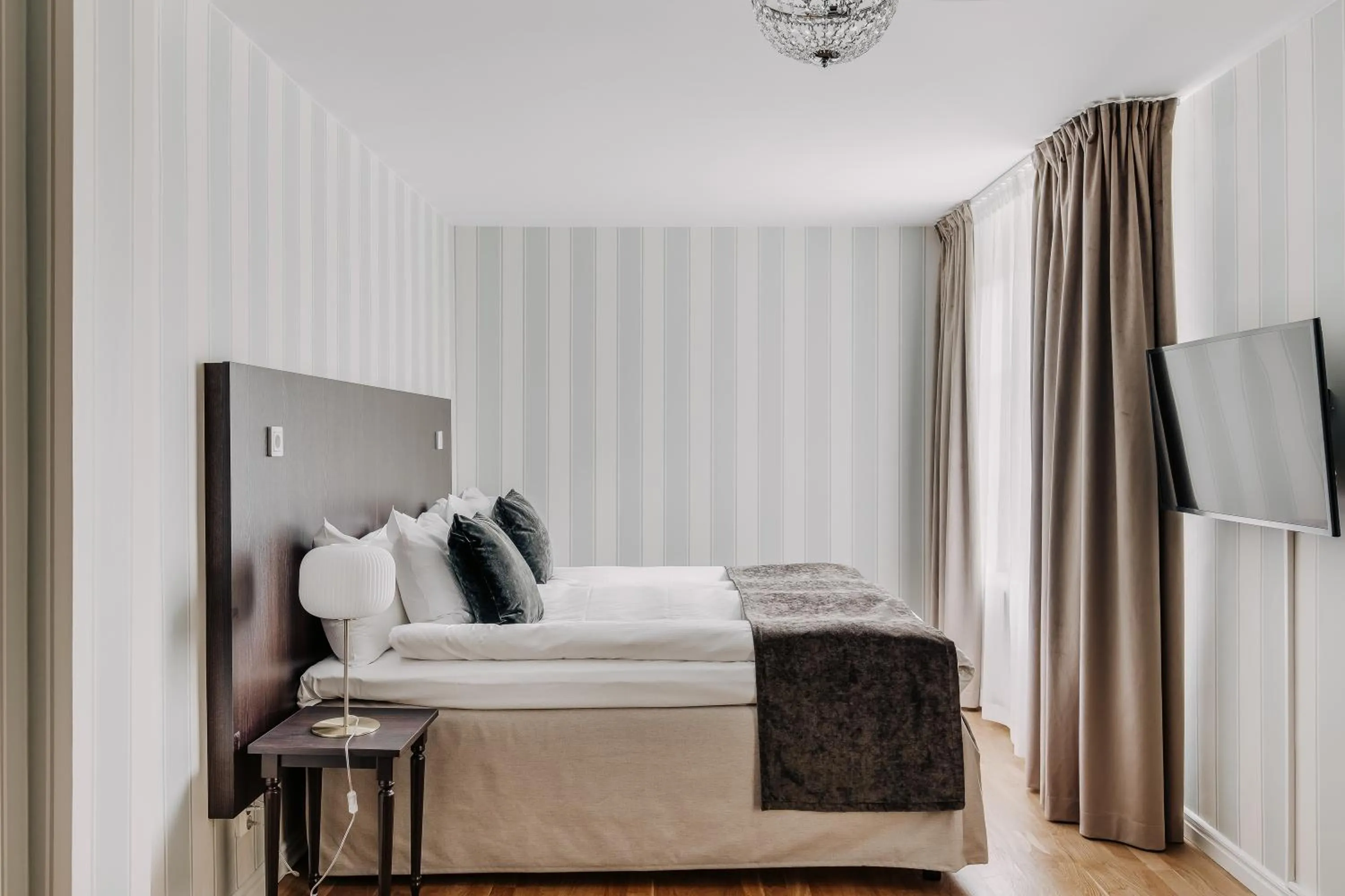 Bed in Skara Stadshotell