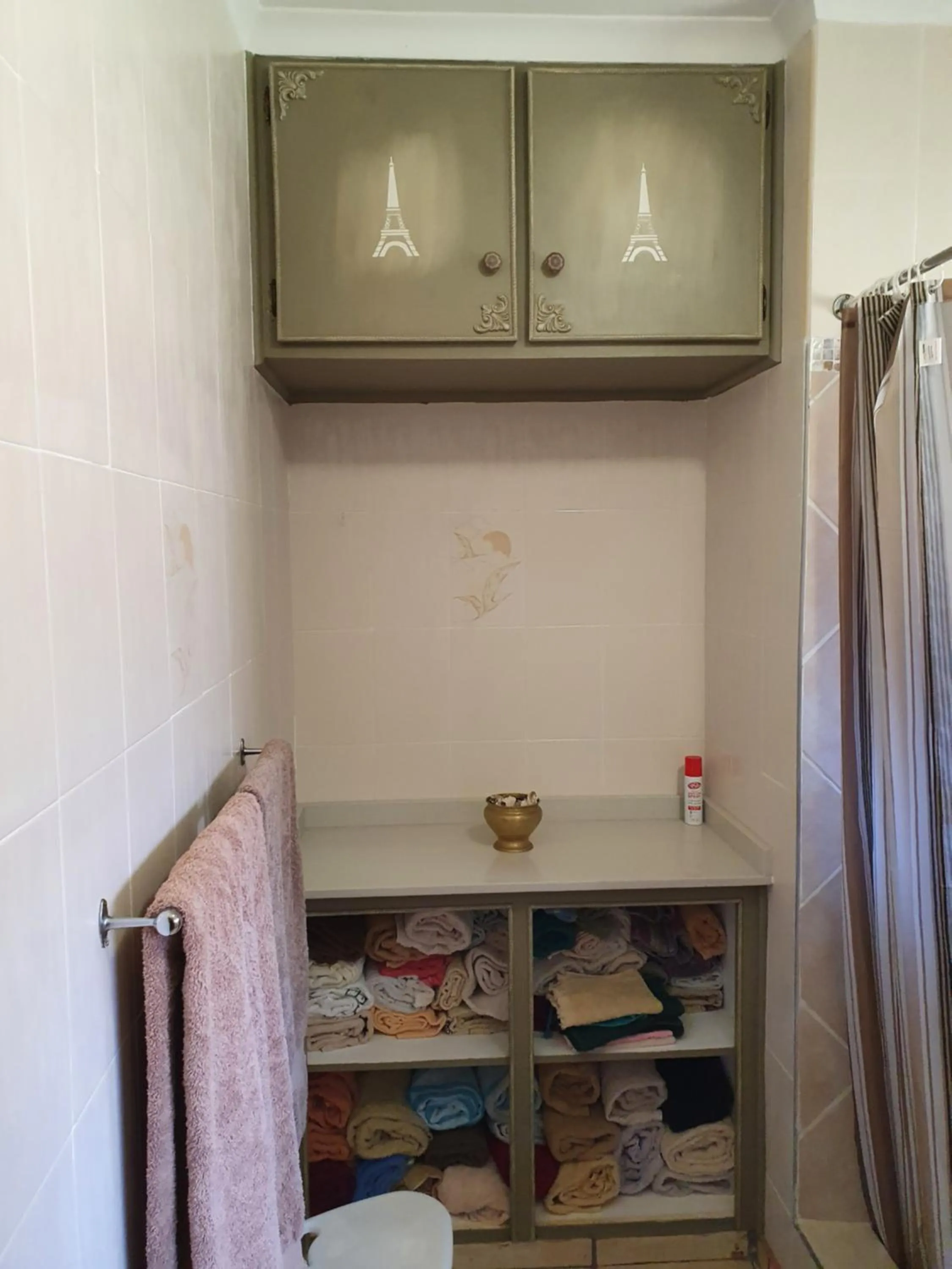 Bathroom in Weekend Vikings