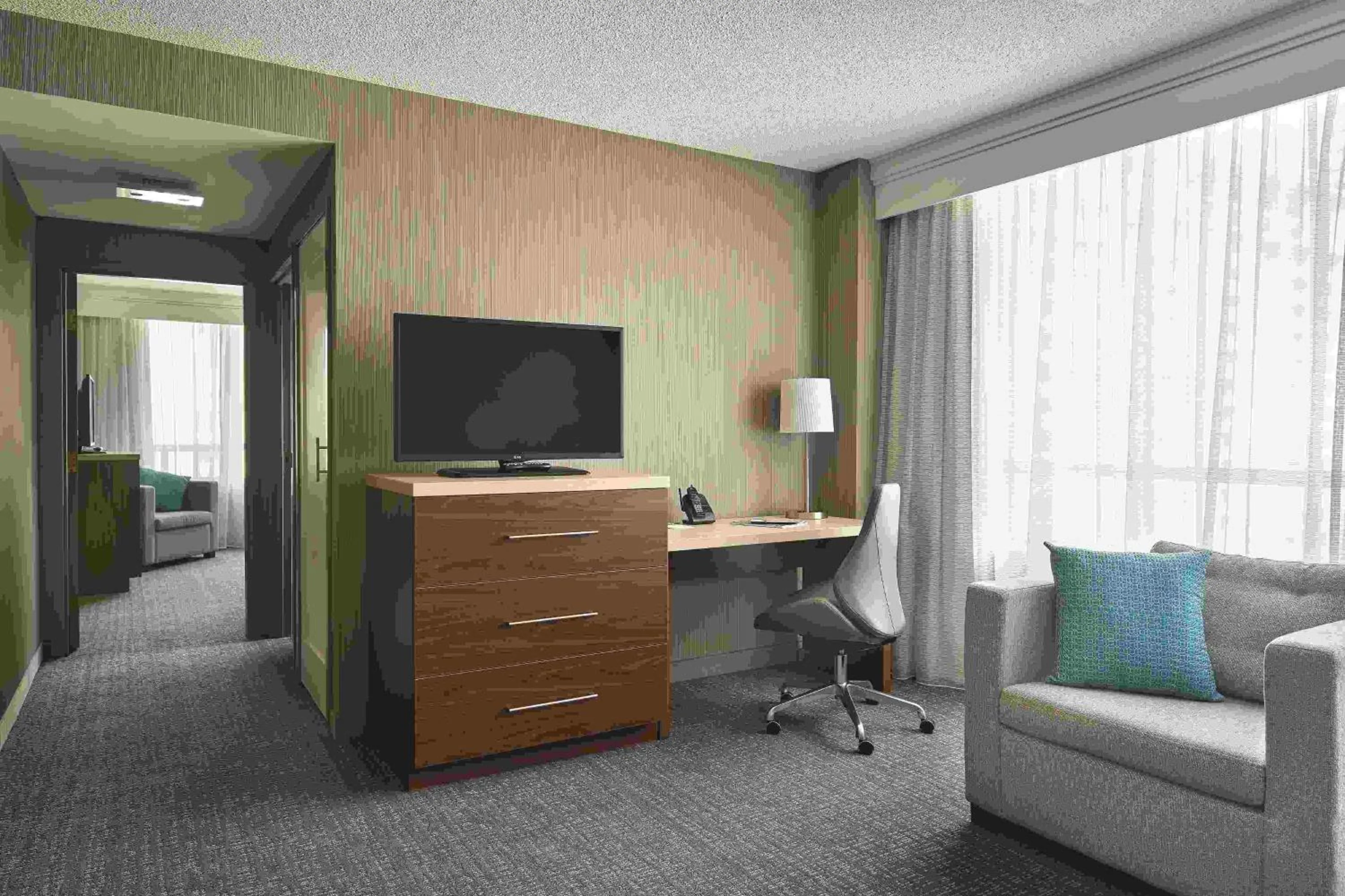 Living room in Courtyard by Marriott Toronto Downtown