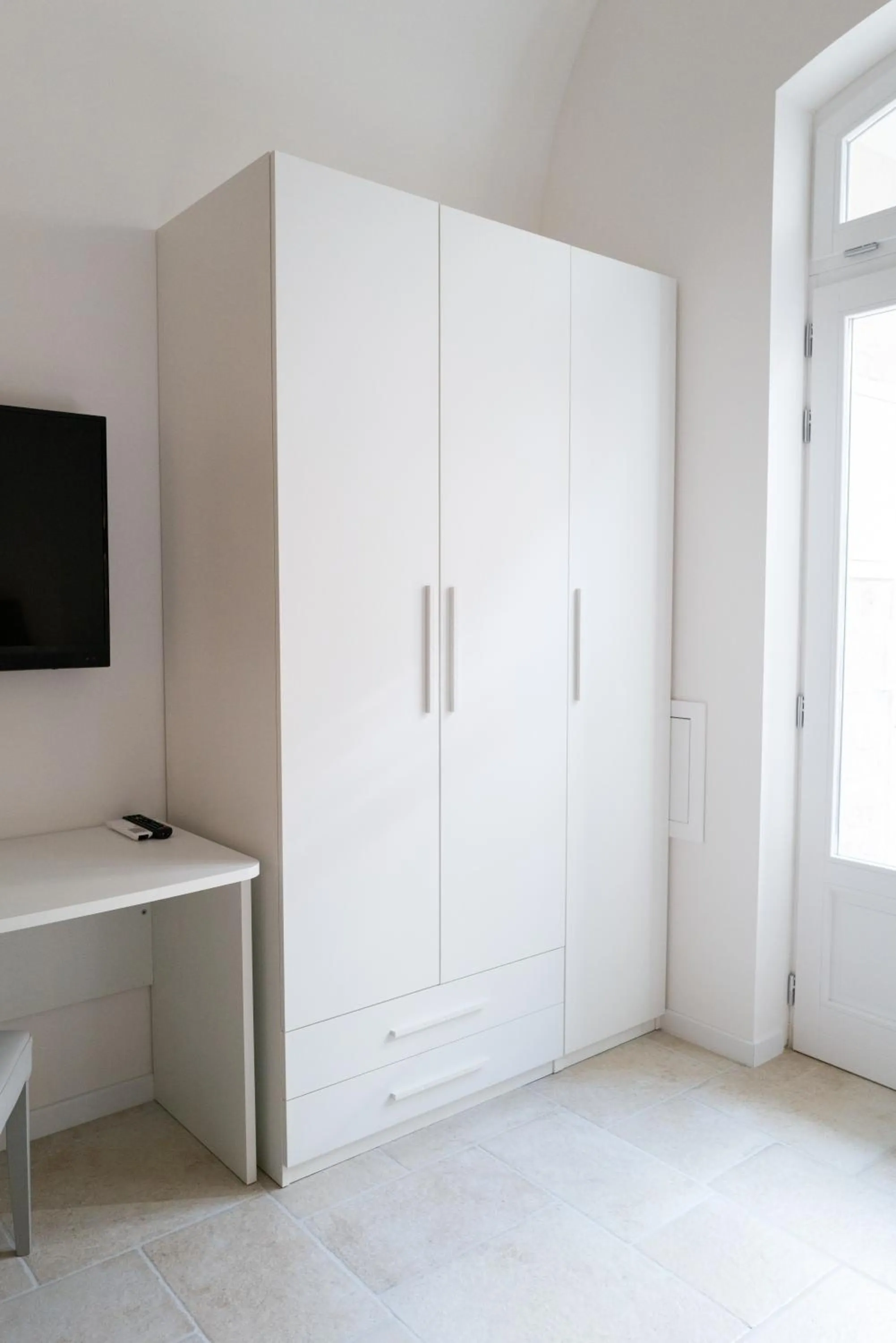 wardrobe in Bed and Breakfast: Nonna Rosa