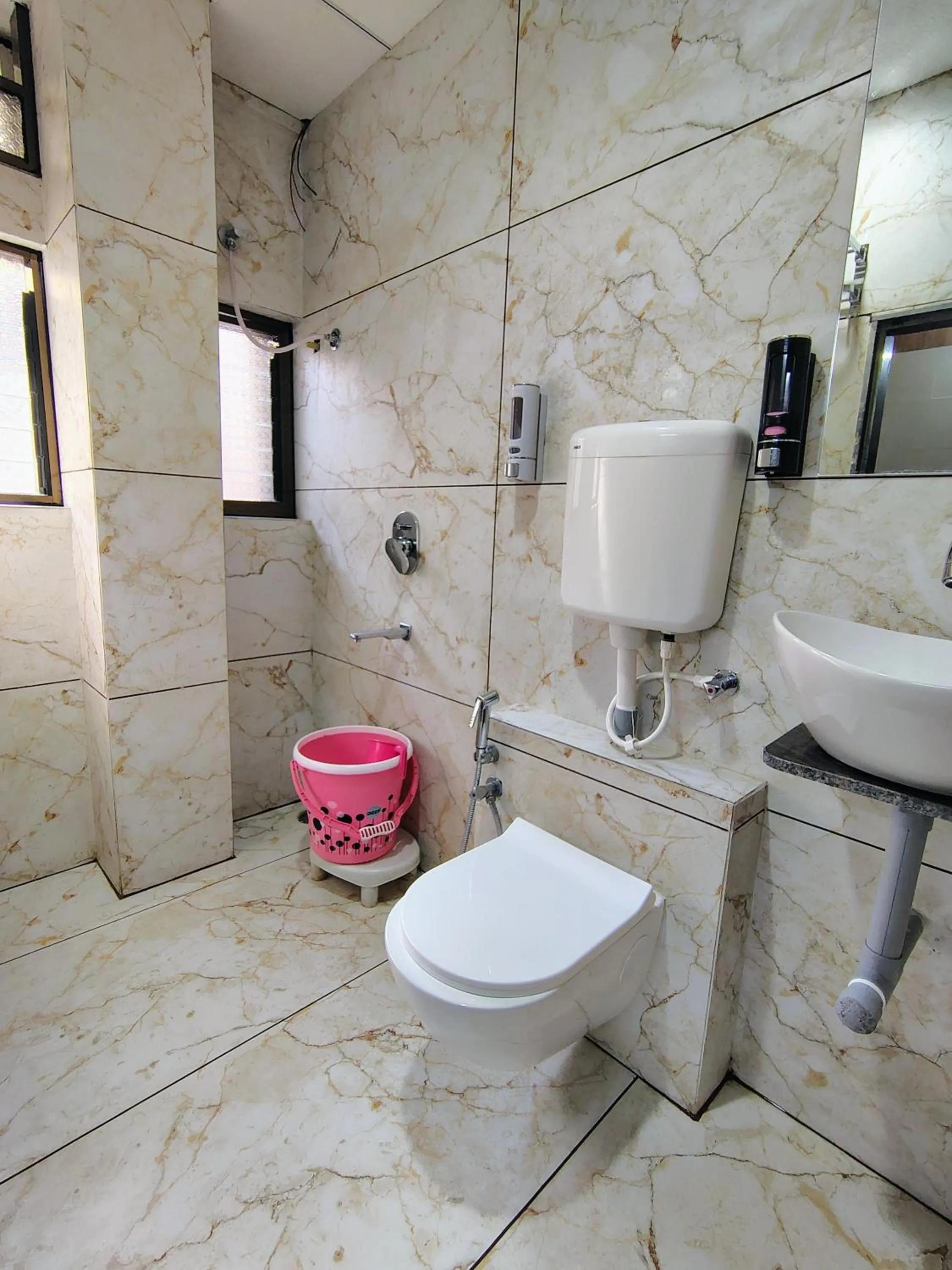 Bathroom in Hotel Dhruv Palace