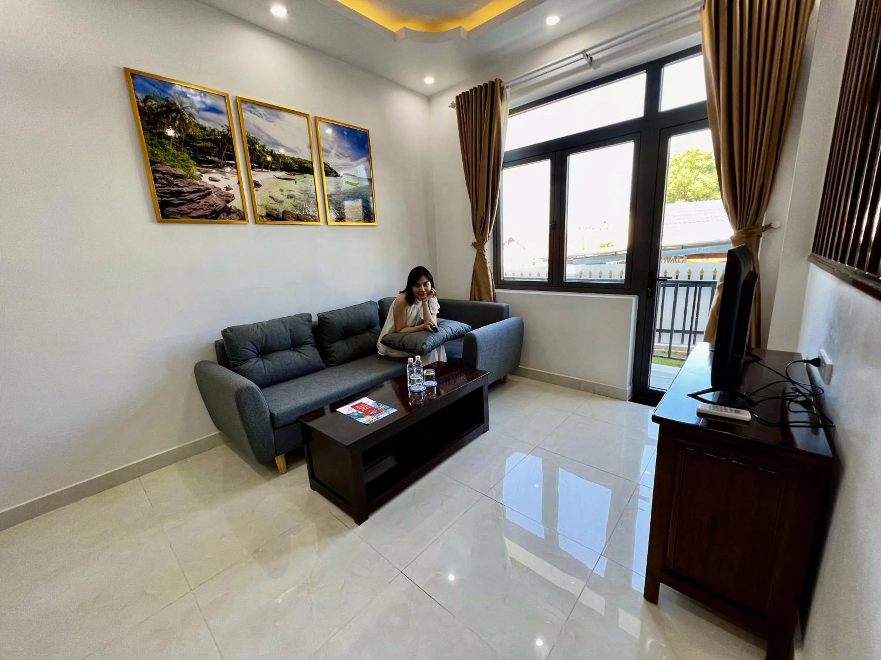 Living room in Dương Đông Hotel
