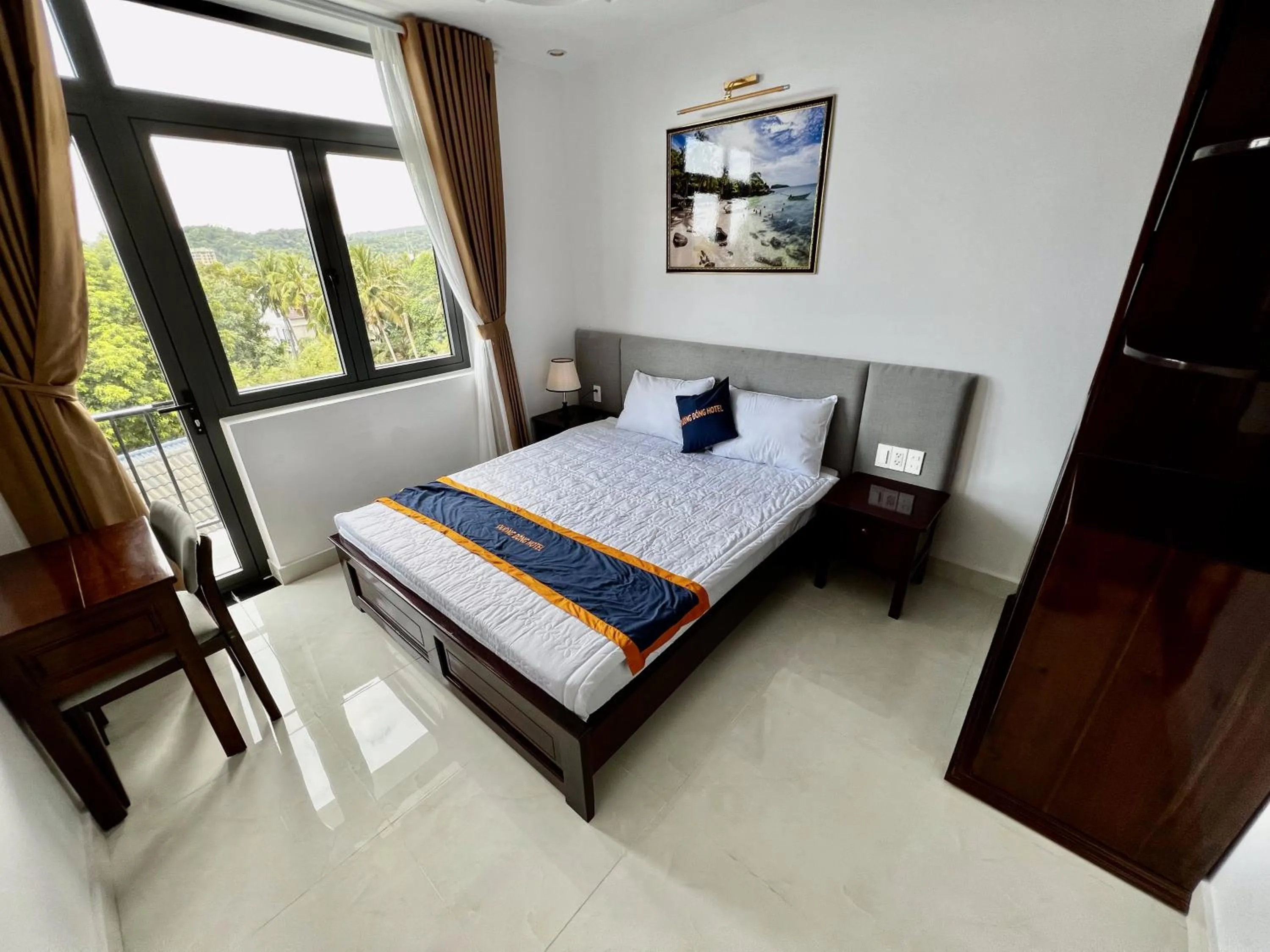 Bed in Dương Đông Hotel