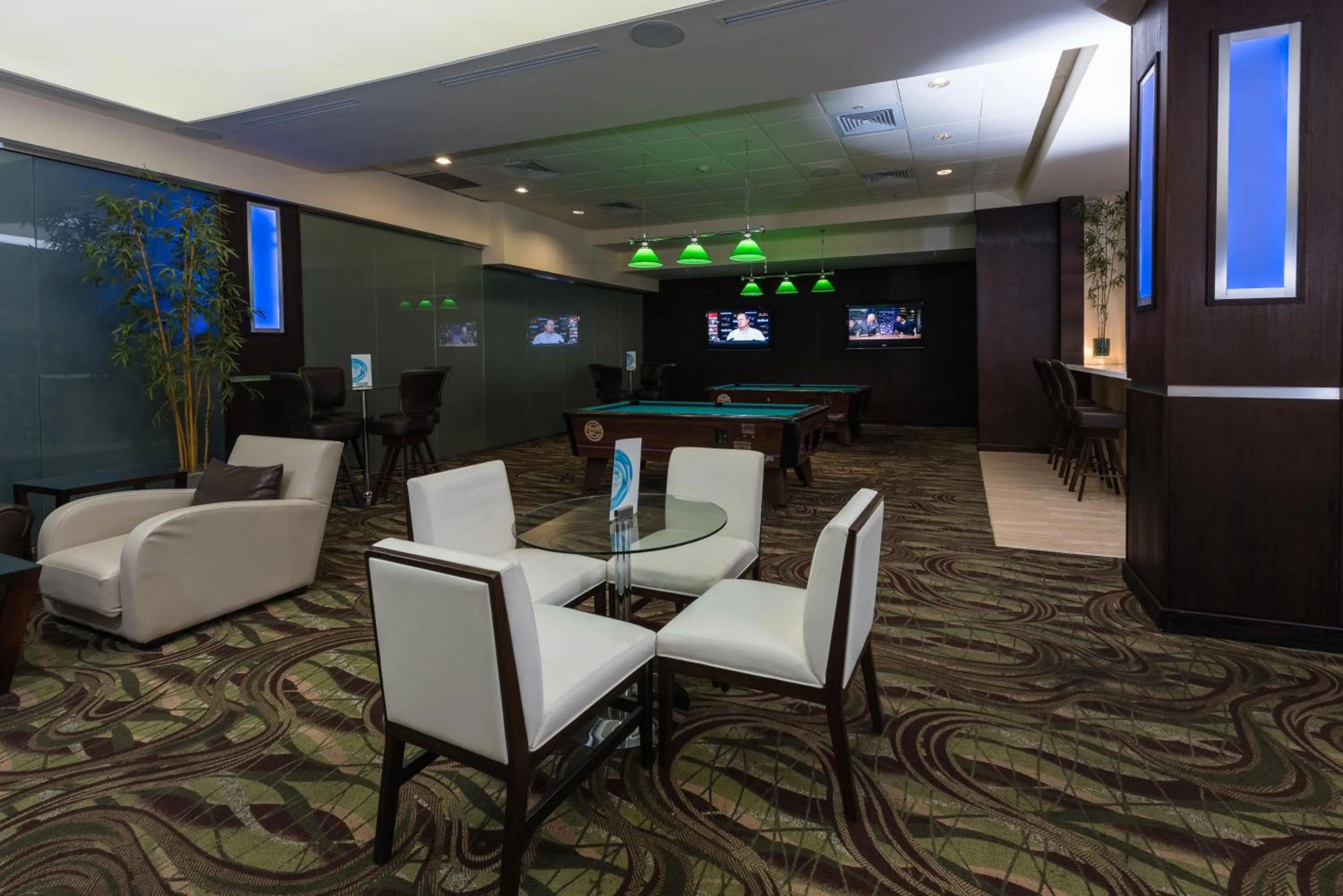 Billiard in Barceló Aruba - All Inclusive