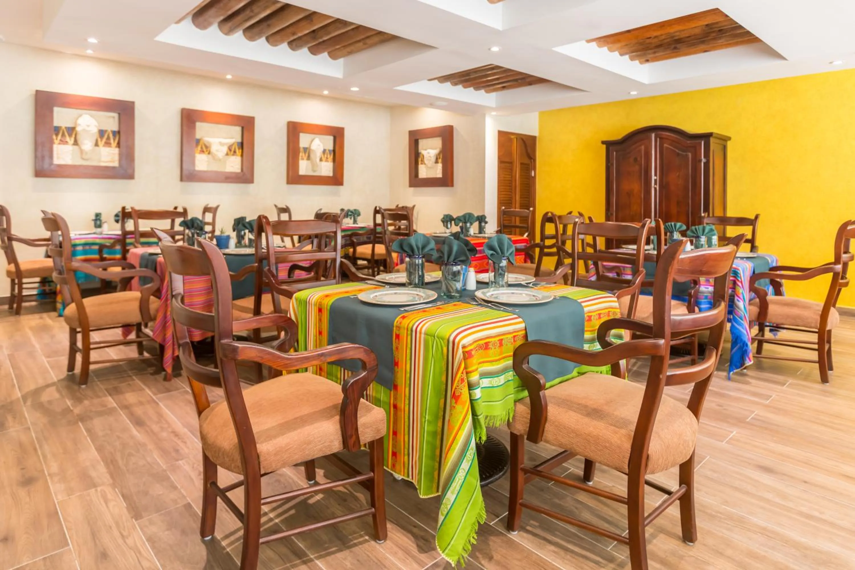 Dinner in Barceló Aruba - All Inclusive