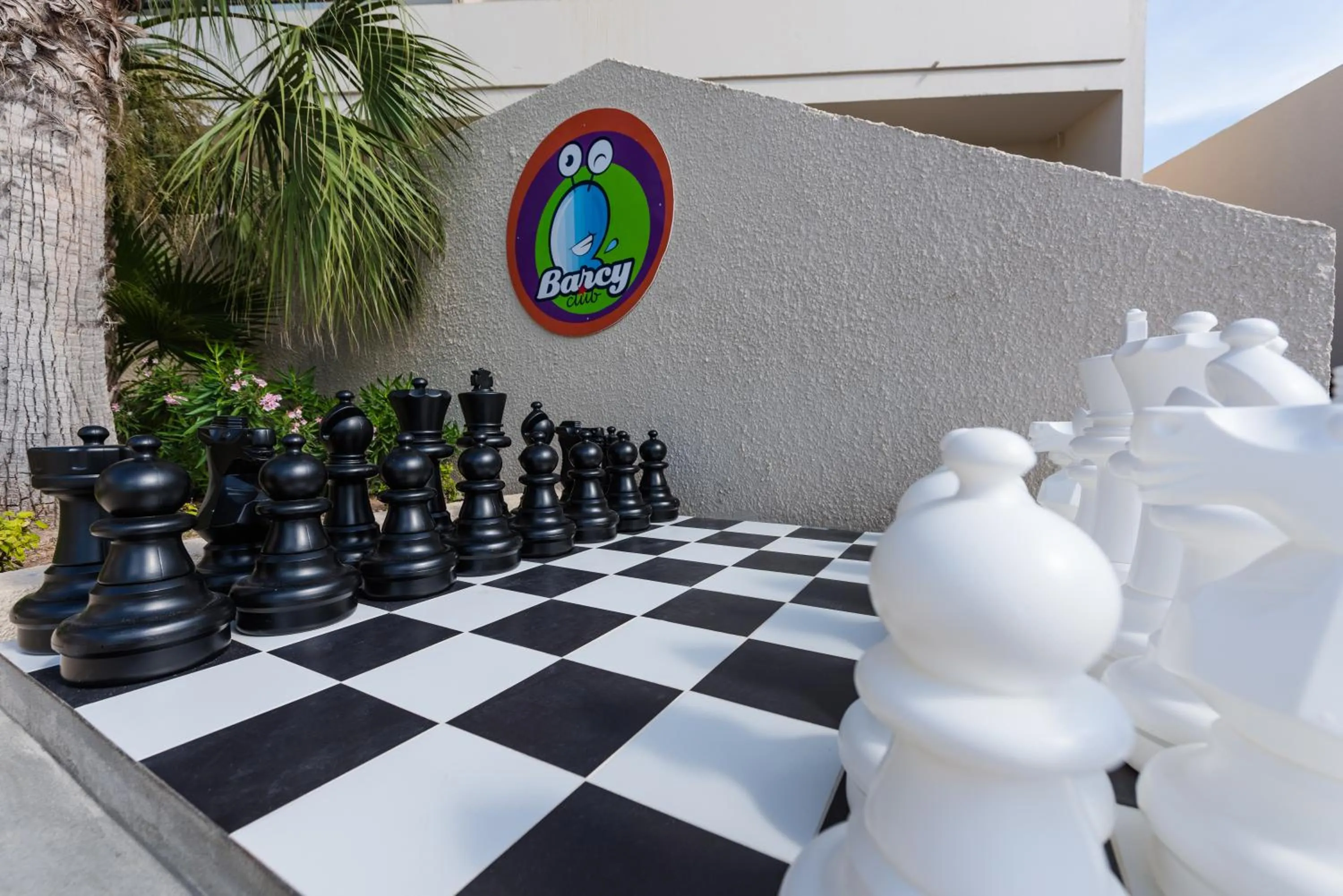 Entertainment in Barceló Aruba - All Inclusive