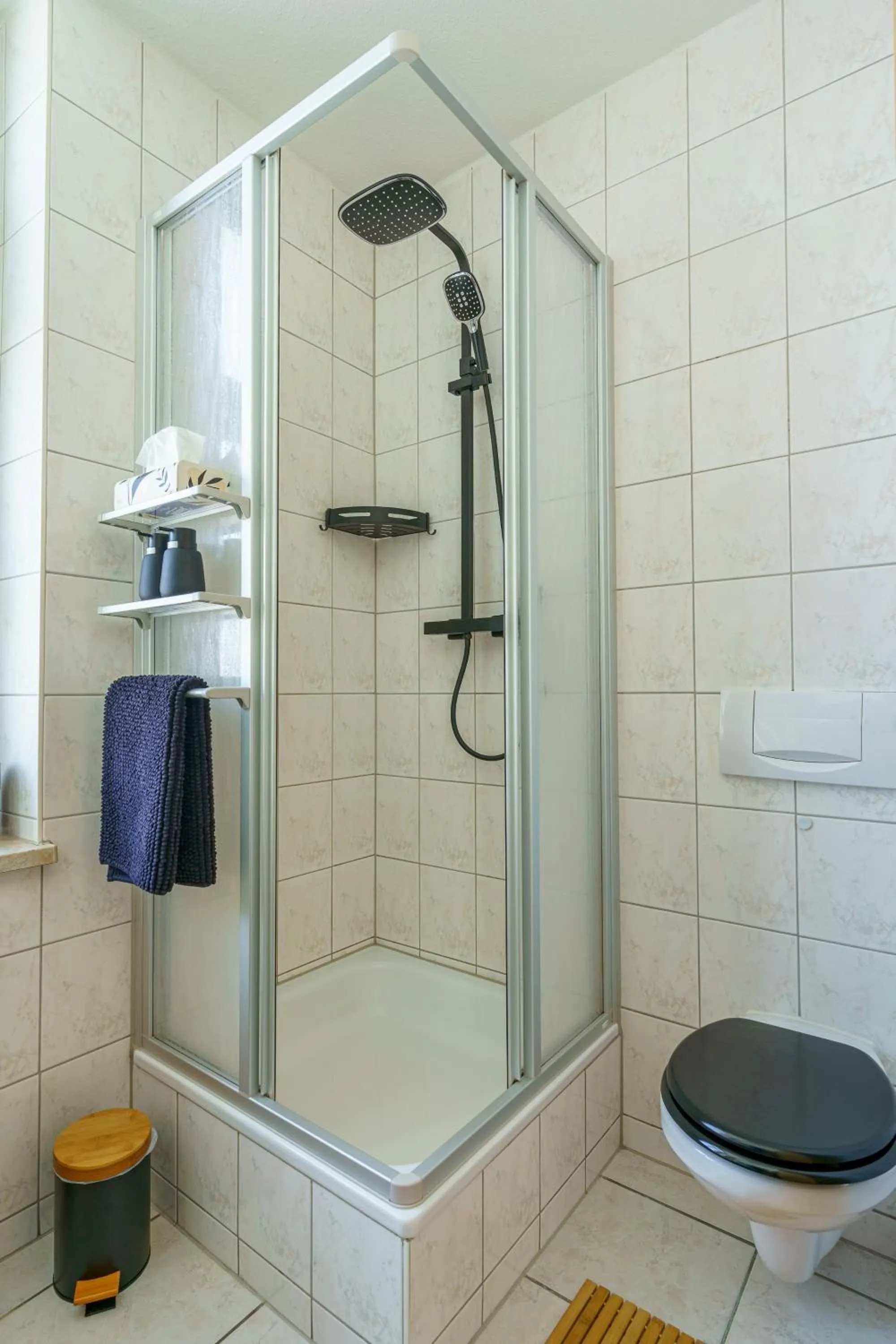 Shower in Kerkermeister Pension