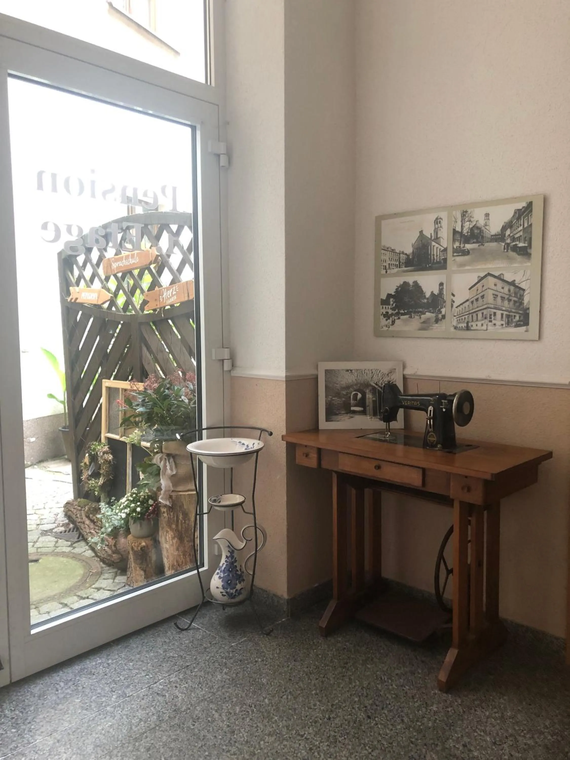 Facade/entrance in Kerkermeister Pension