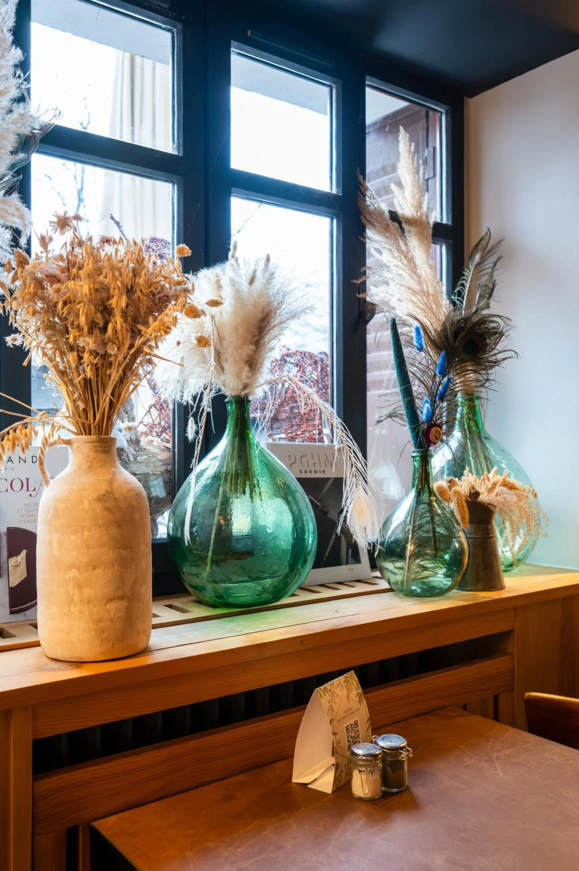 Restaurant/places to eat in La Petite Auberge