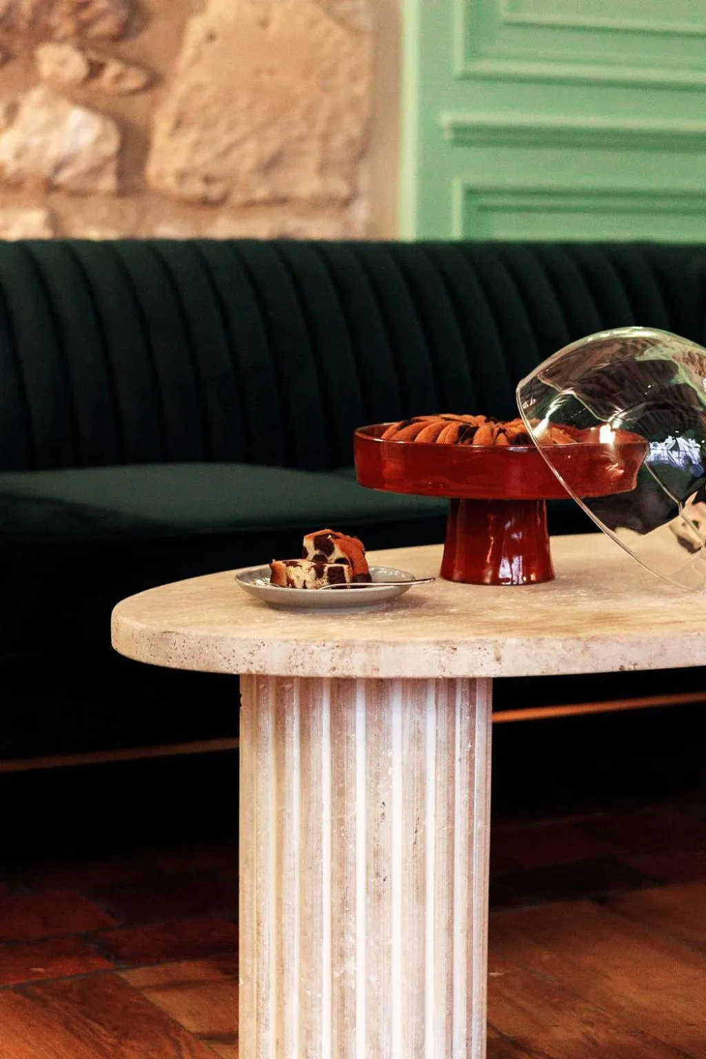 Food and drinks in Hotel de Fleurie - Saint-Germain-des-Pres