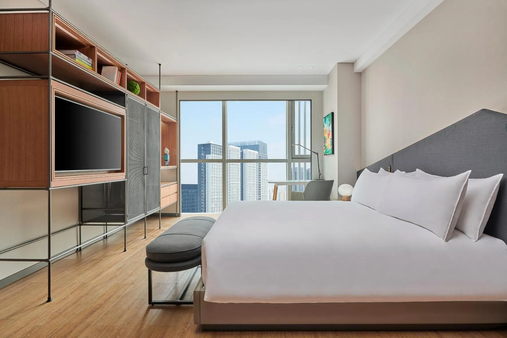 Photo of the whole room, Bed in Artyzen Habitat Qiantan Shanghai