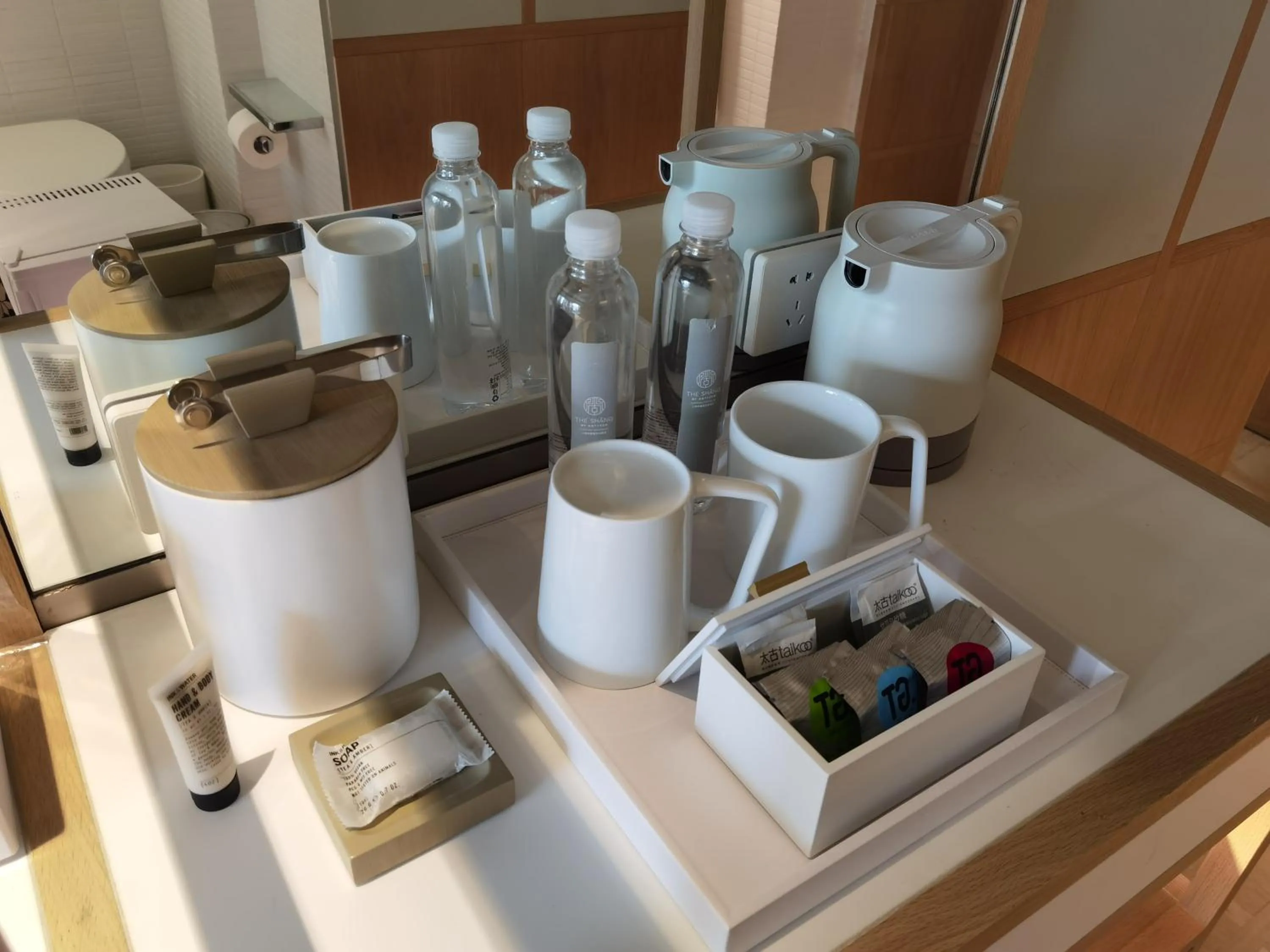 Coffee/tea facilities in The Shàng by Artyzen Qiantan Shanghai