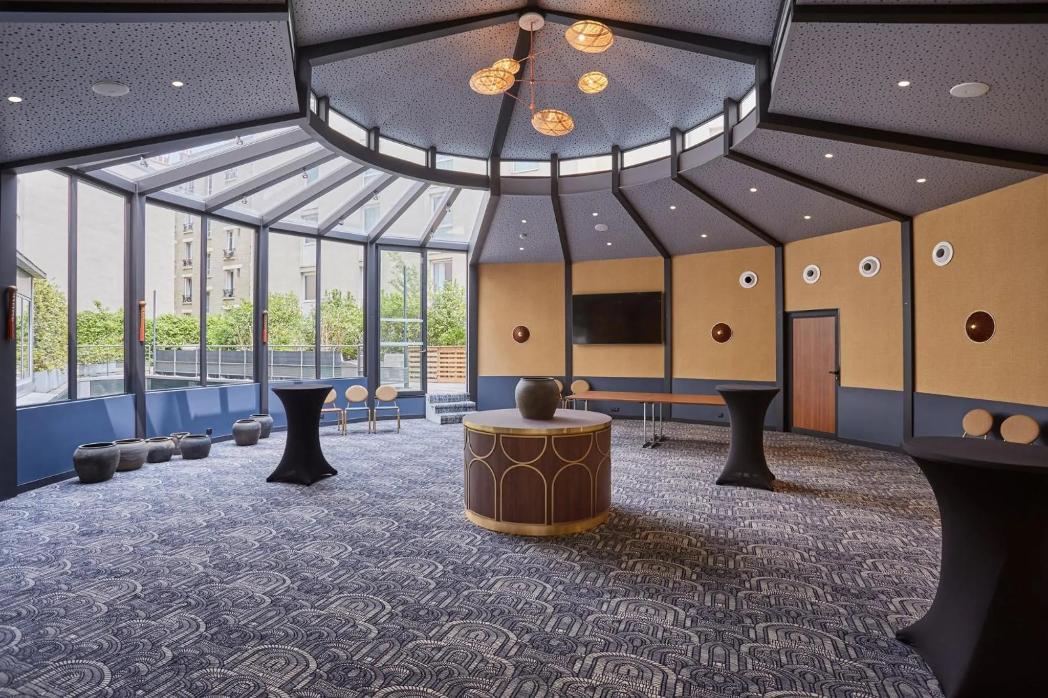 Meeting/conference room in Voco Paris - Porte de Clichy