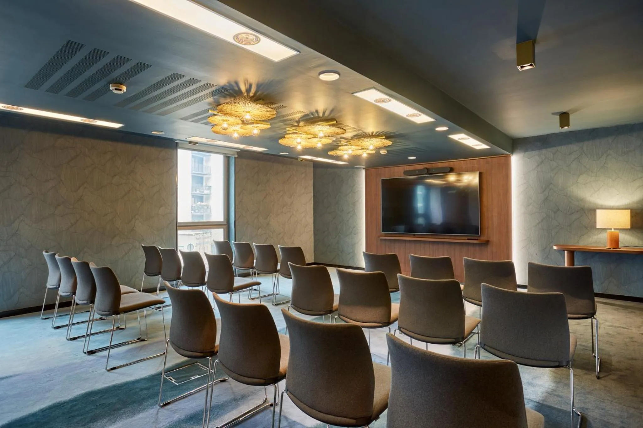 Meeting/conference room in Voco Paris - Porte de Clichy
