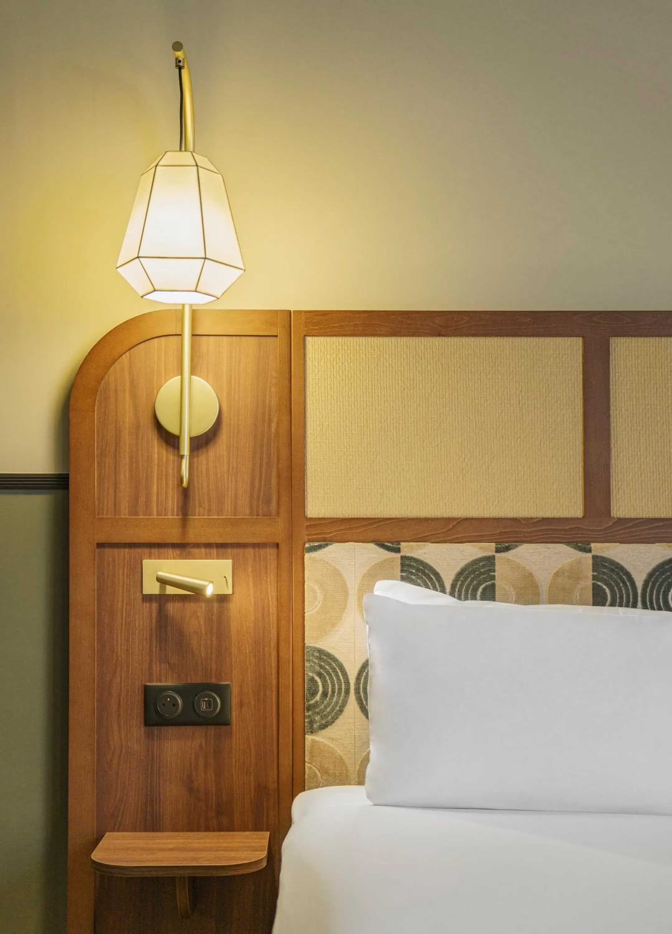 Decorative detail, Bed in Voco Paris - Porte de Clichy