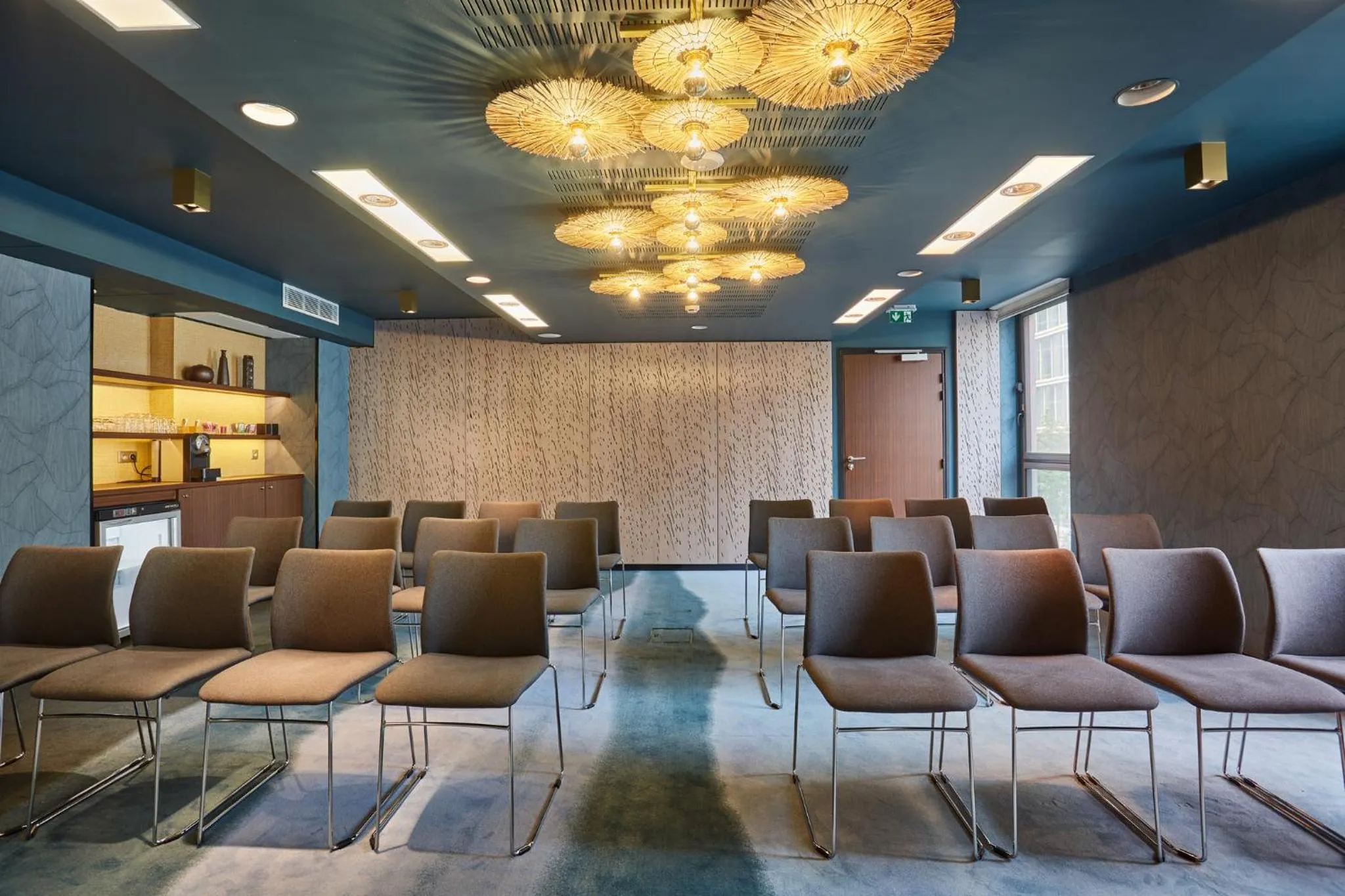 Meeting/conference room in Voco Paris - Porte de Clichy