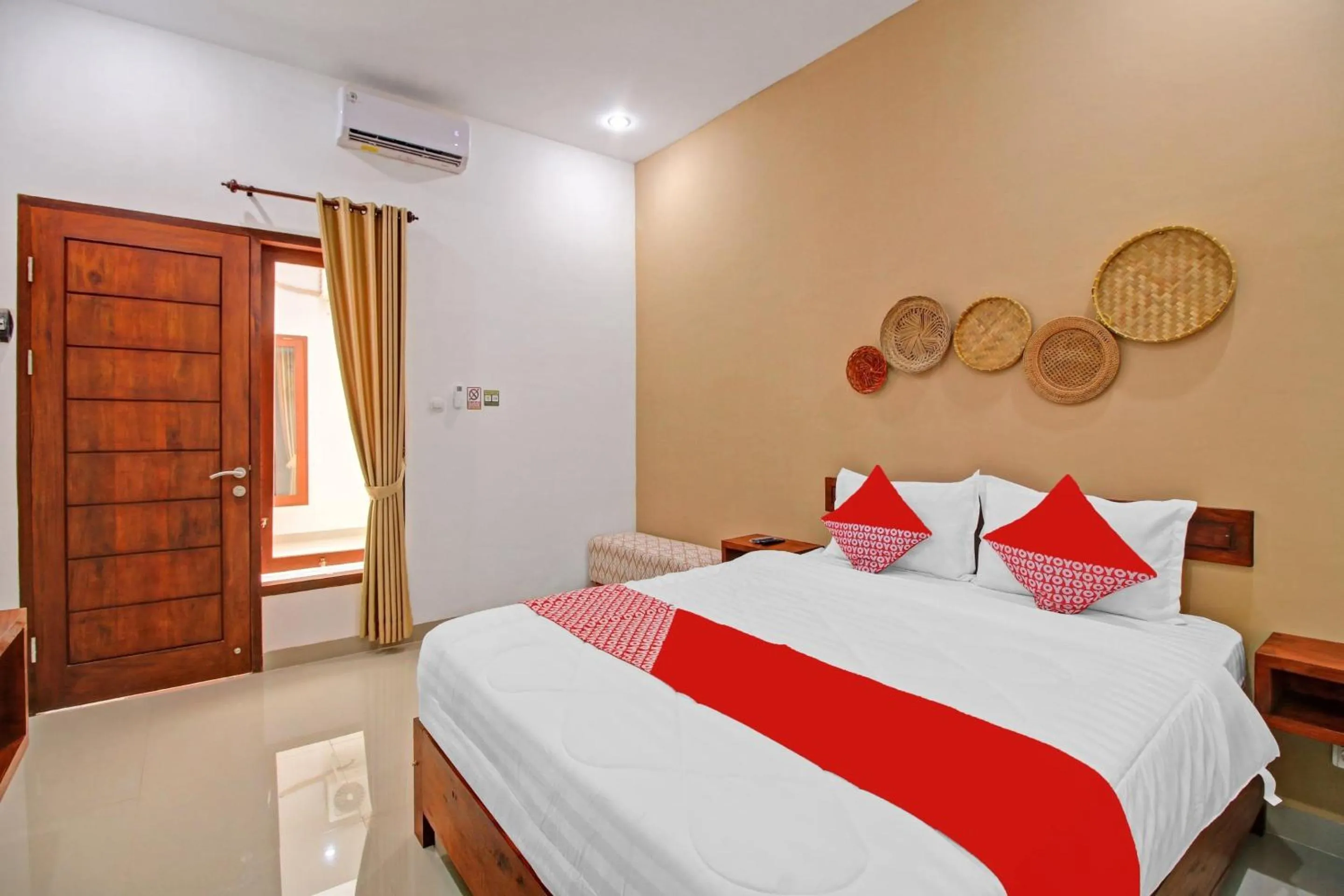 Bedroom, Bed in Hotel O Madania Guesthouse Syariah