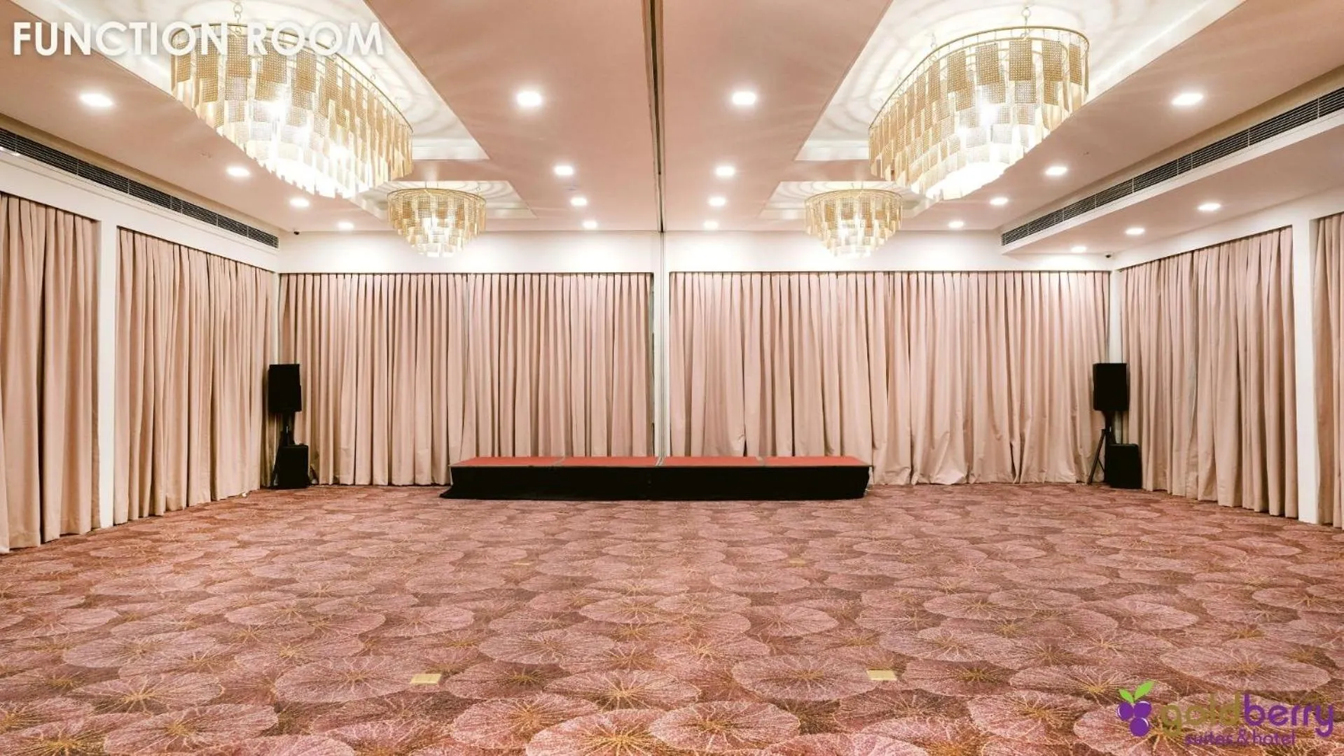 Business facilities in Goldberry Suites and Hotel Cebu