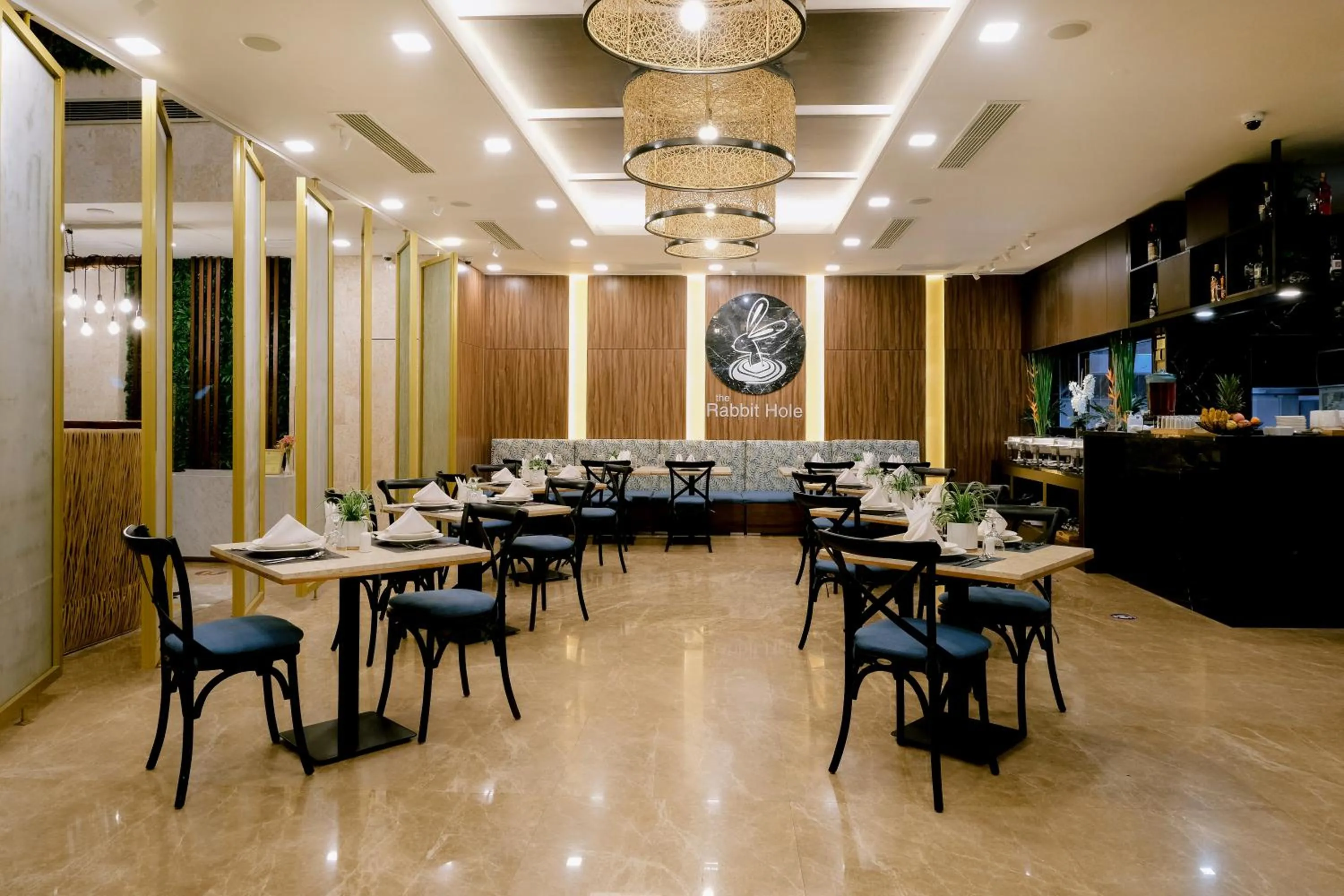 Restaurant/places to eat in Goldberry Suites and Hotel Cebu