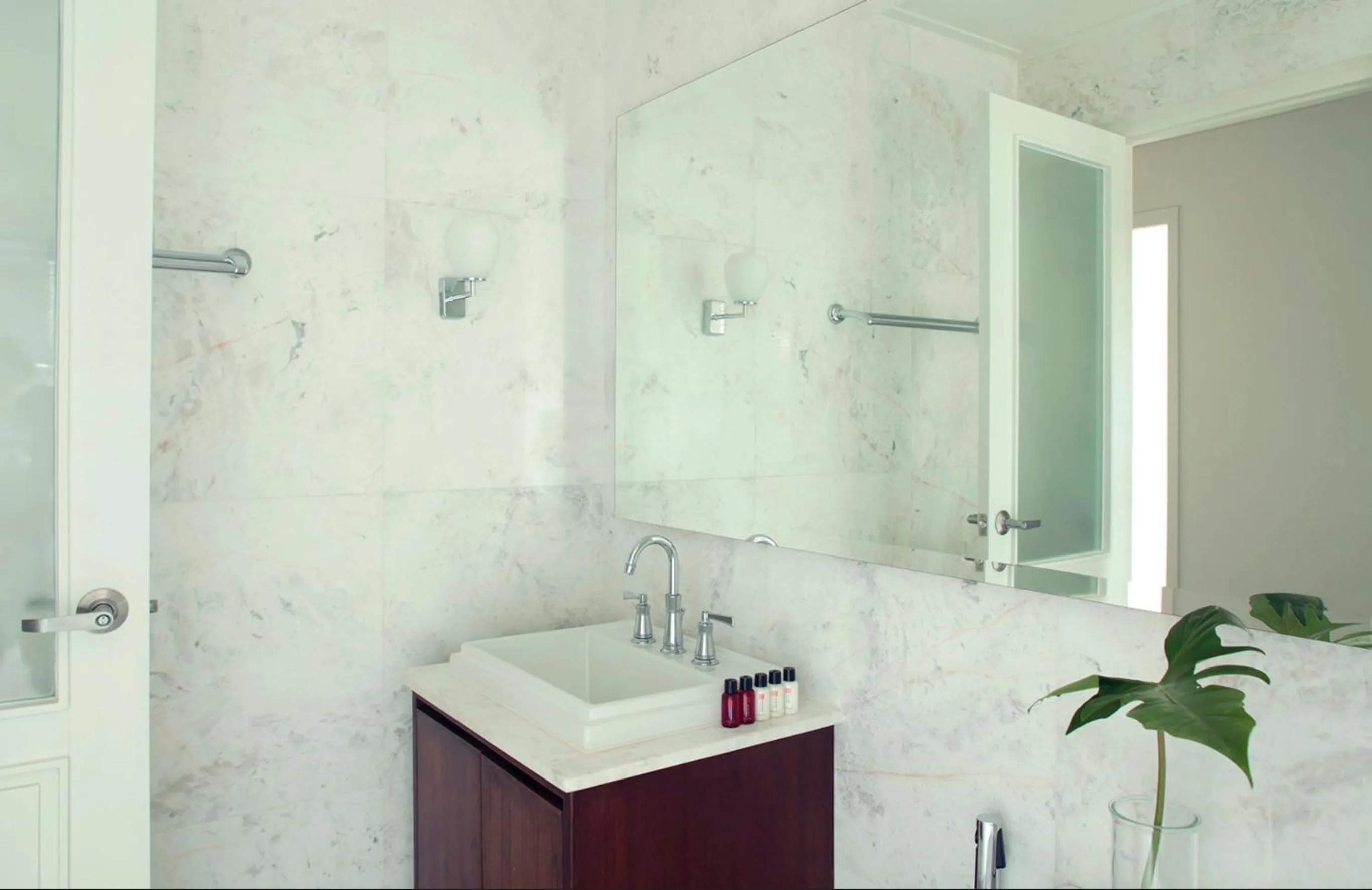 Bathroom in Baanrincome