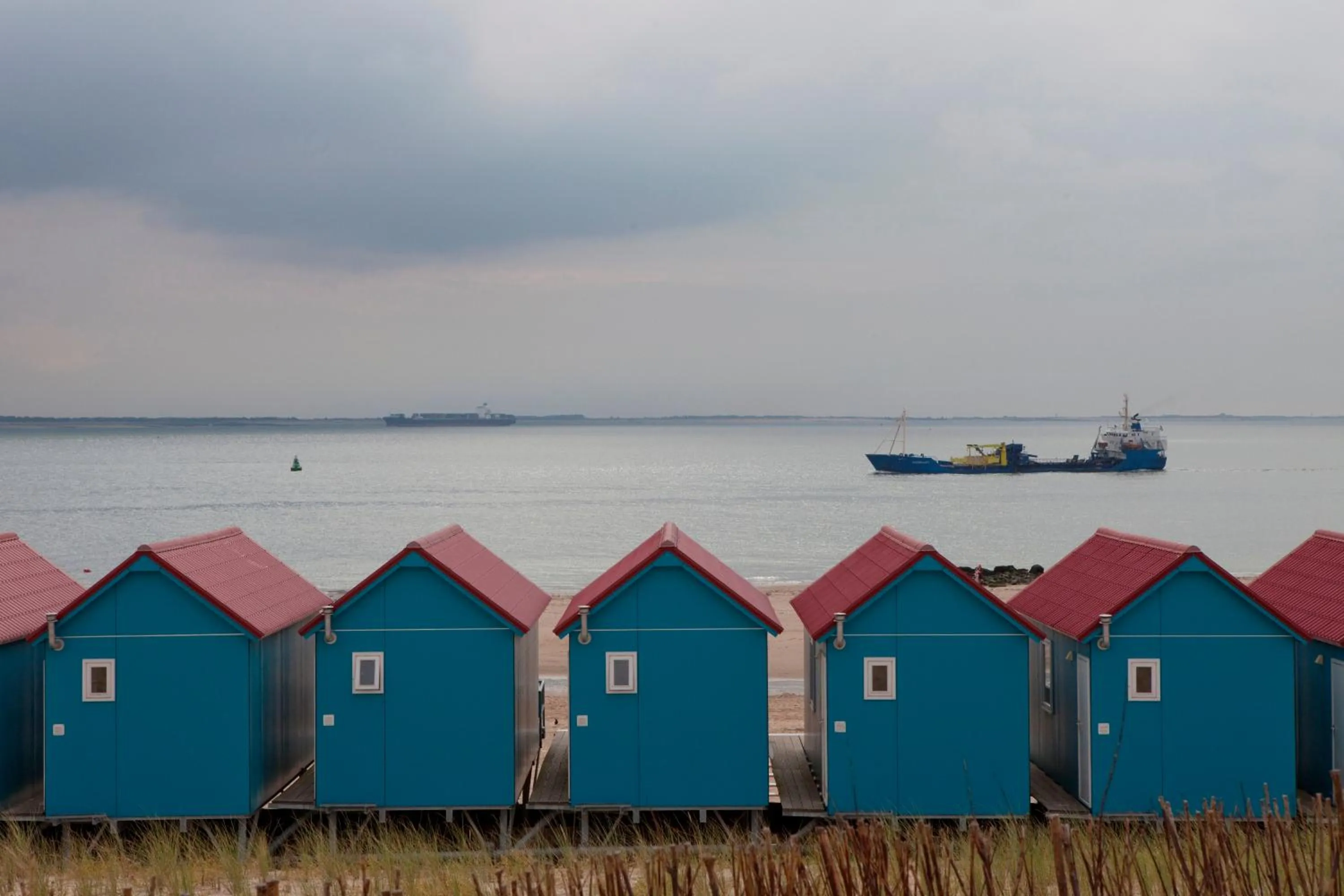 Neighbourhood in Hotelboot Koningin Emma I Kloeg Collection