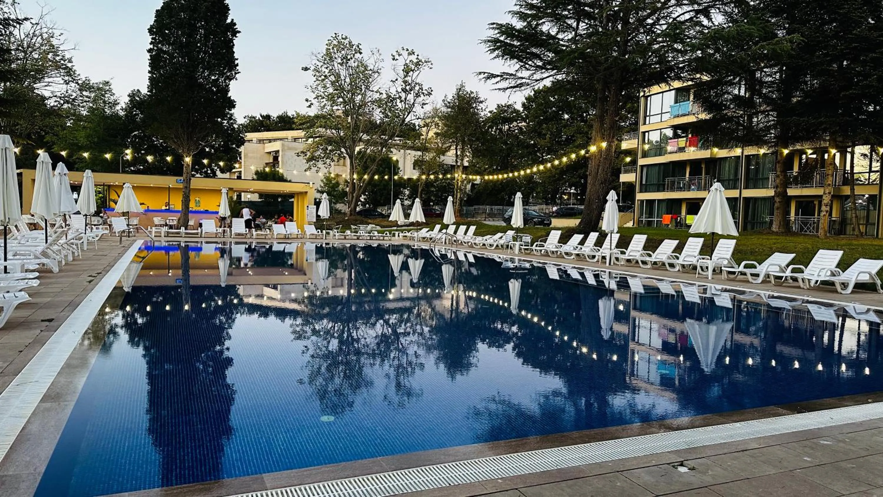 Swimming pool in Queen Nelly Park