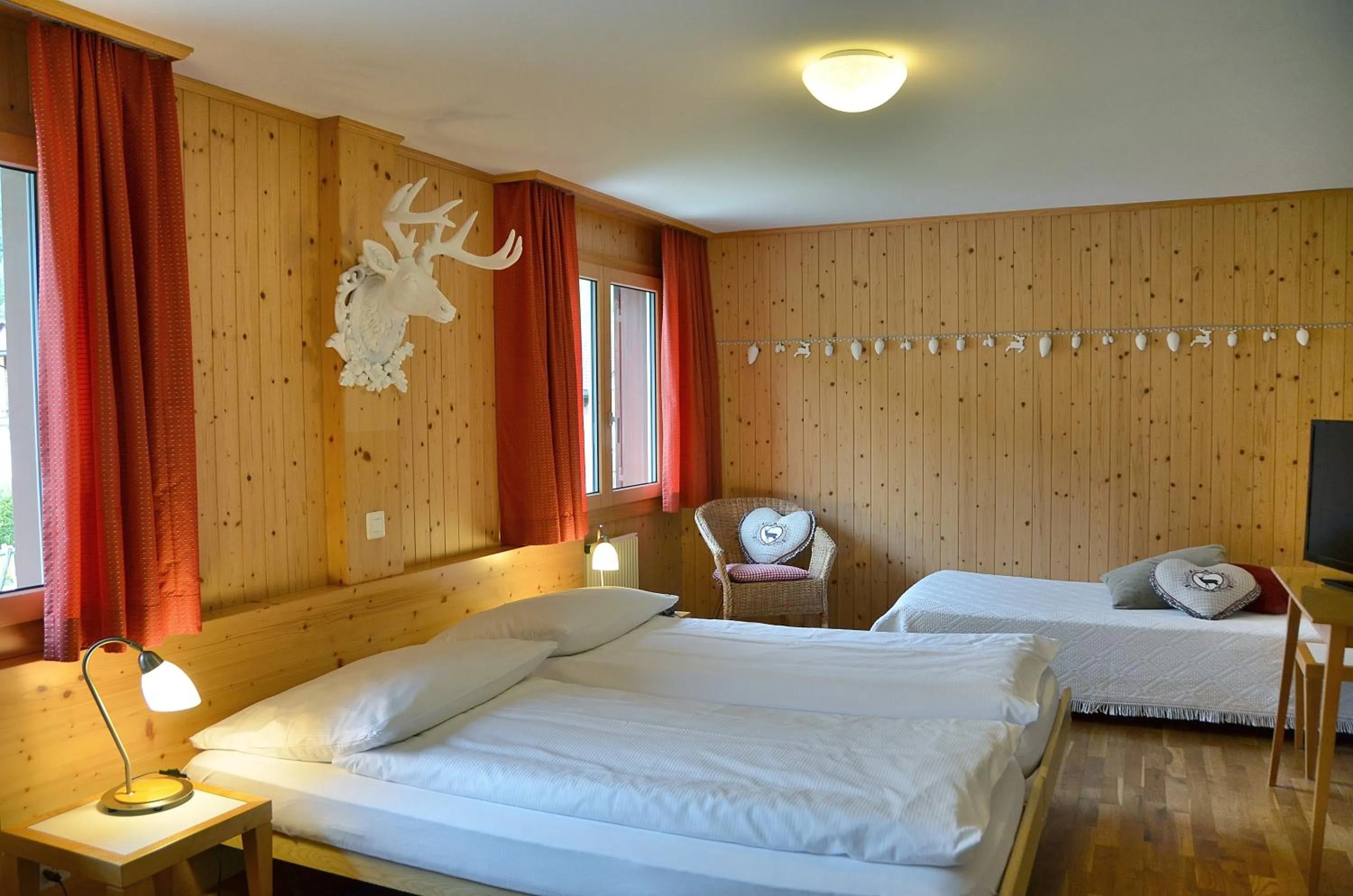 Photo of the whole room, Bed in Hotel Garni Hostatt
