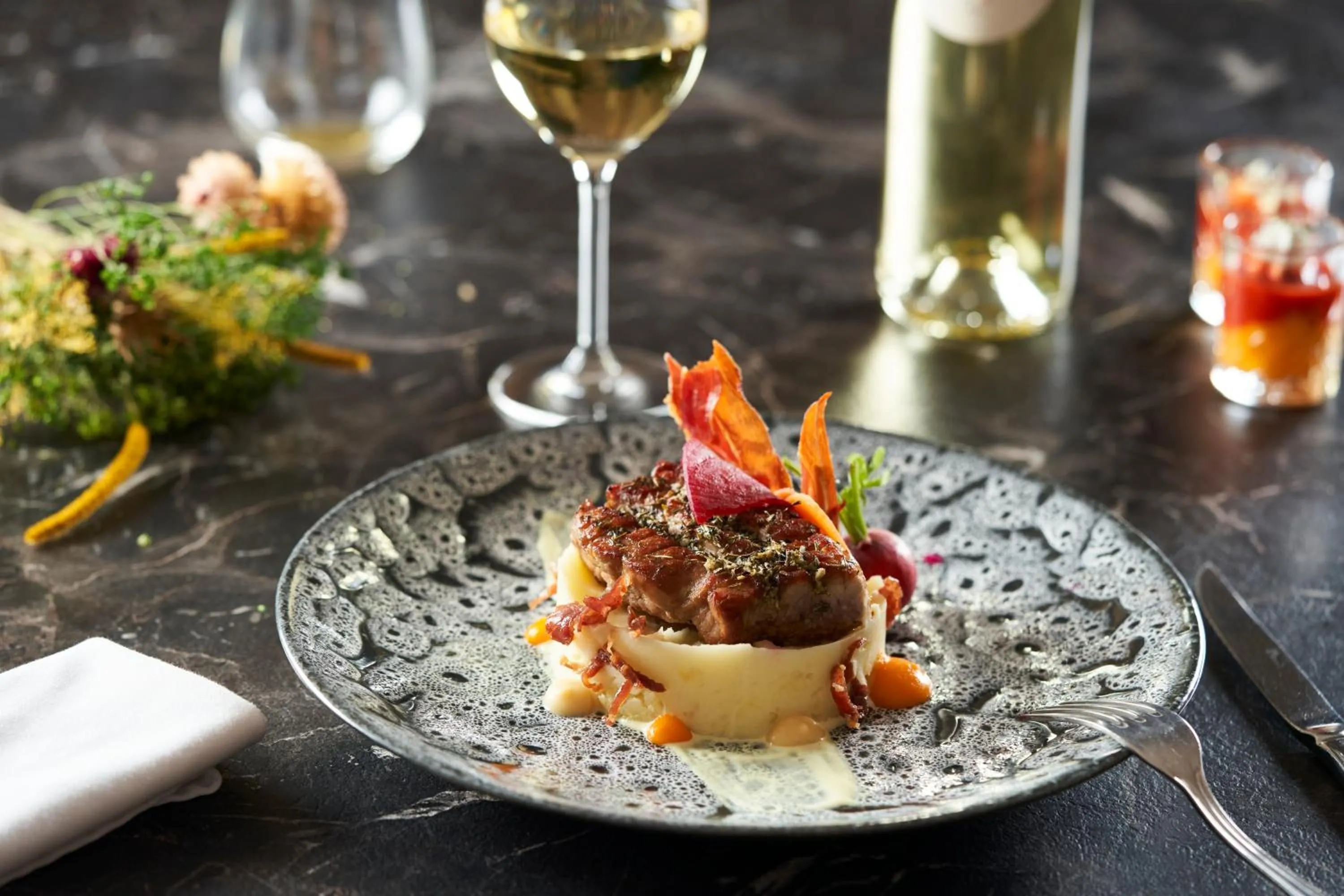 Restaurant/places to eat in Logis Hôtel de la Tour Libourne