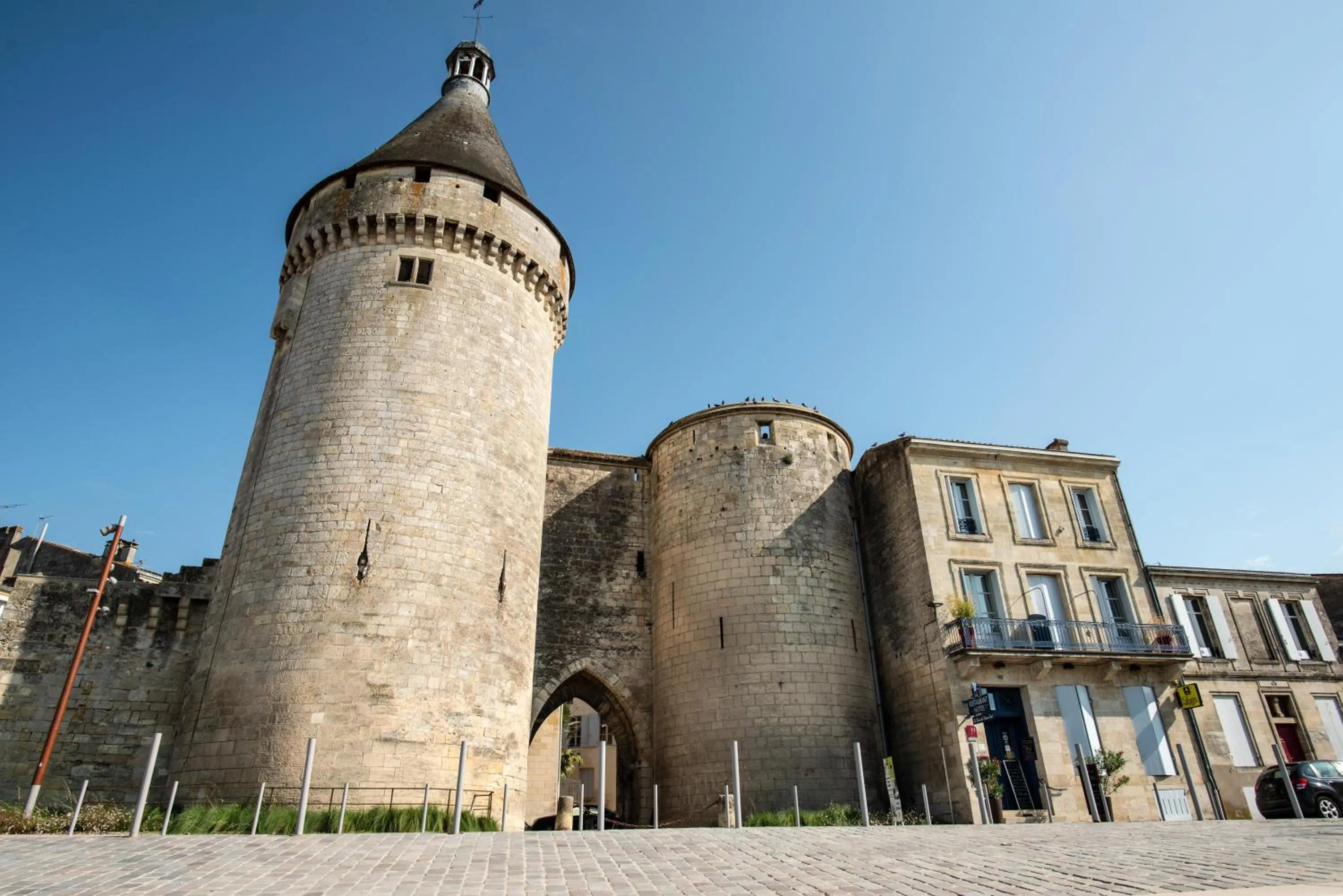 Property building in Logis Hôtel de la Tour Libourne