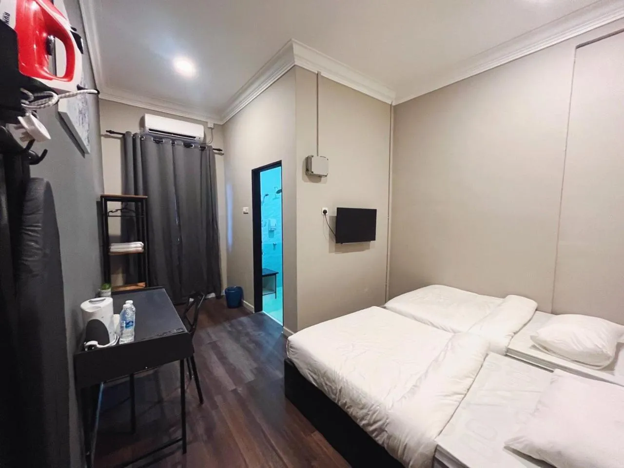 Bed in Melur Inn, Tok Jembal