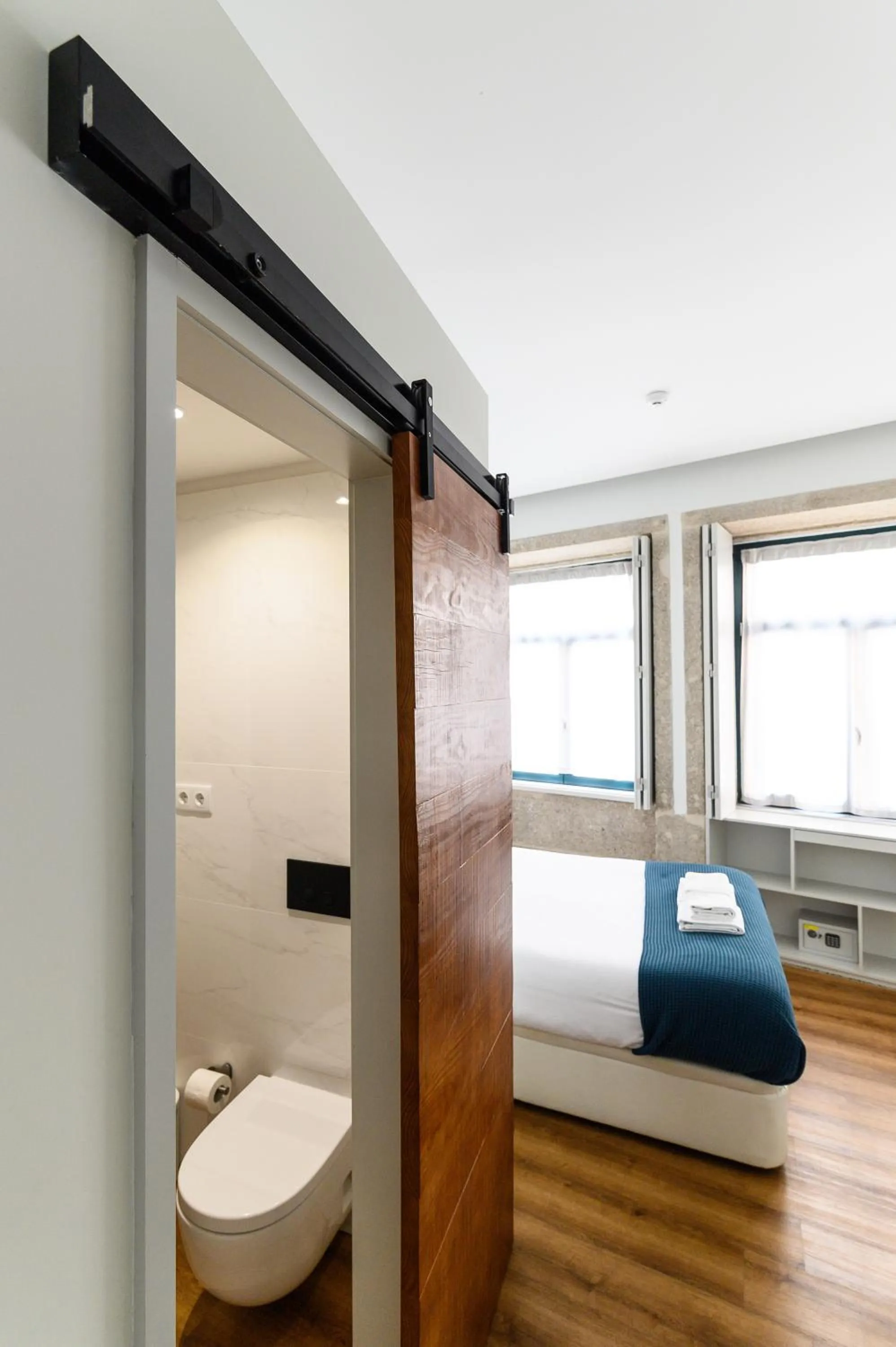 Toilet, Bed in Maria da Sé Historic House