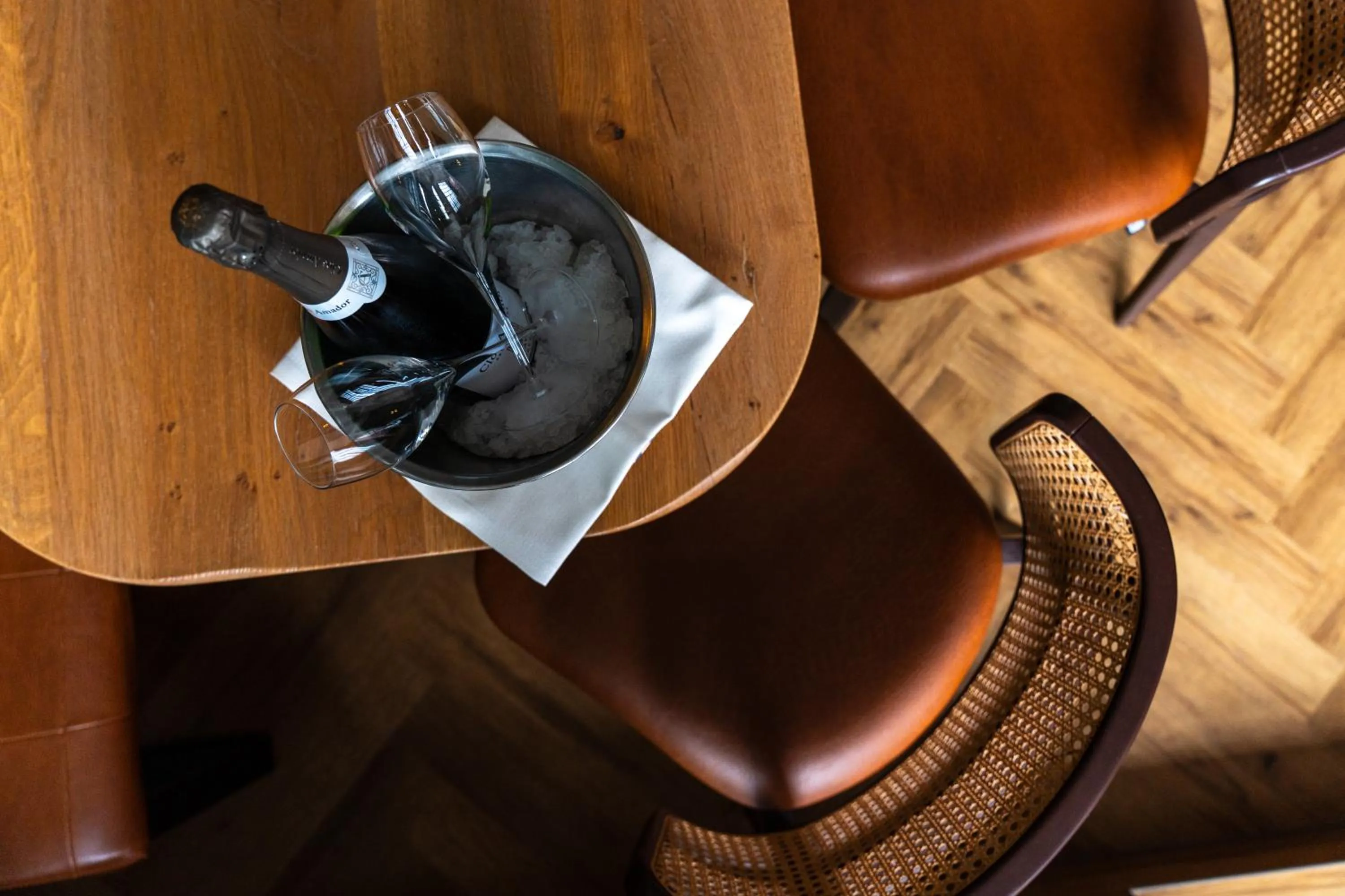 Drinks in Hotel de Timmerfabriek I Kloeg Collection