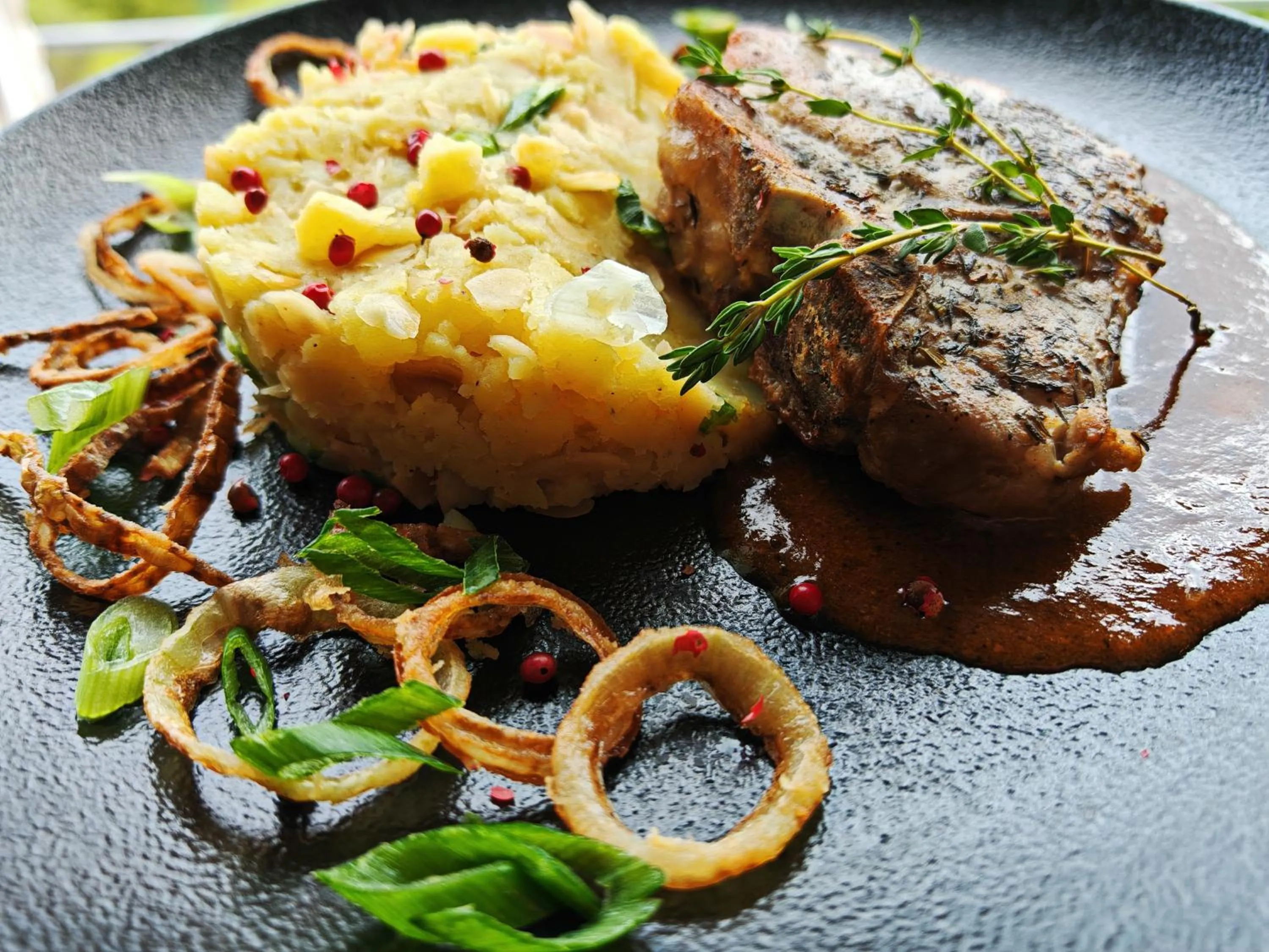 Restaurant/places to eat in Hotel Rajská zahrada