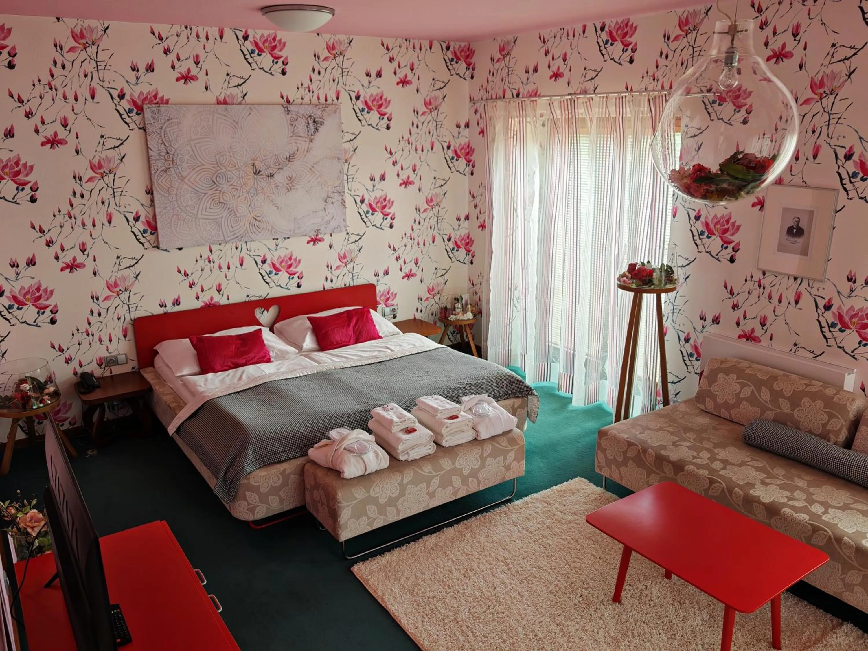 Bed in Hotel Rajská zahrada