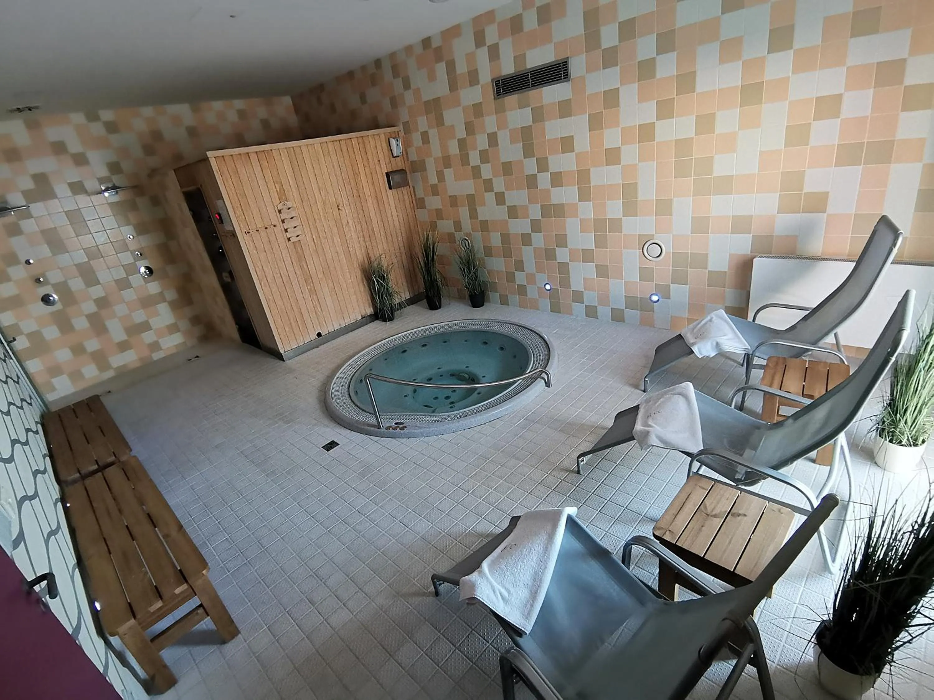 Hot Tub in Hotel Rajská zahrada