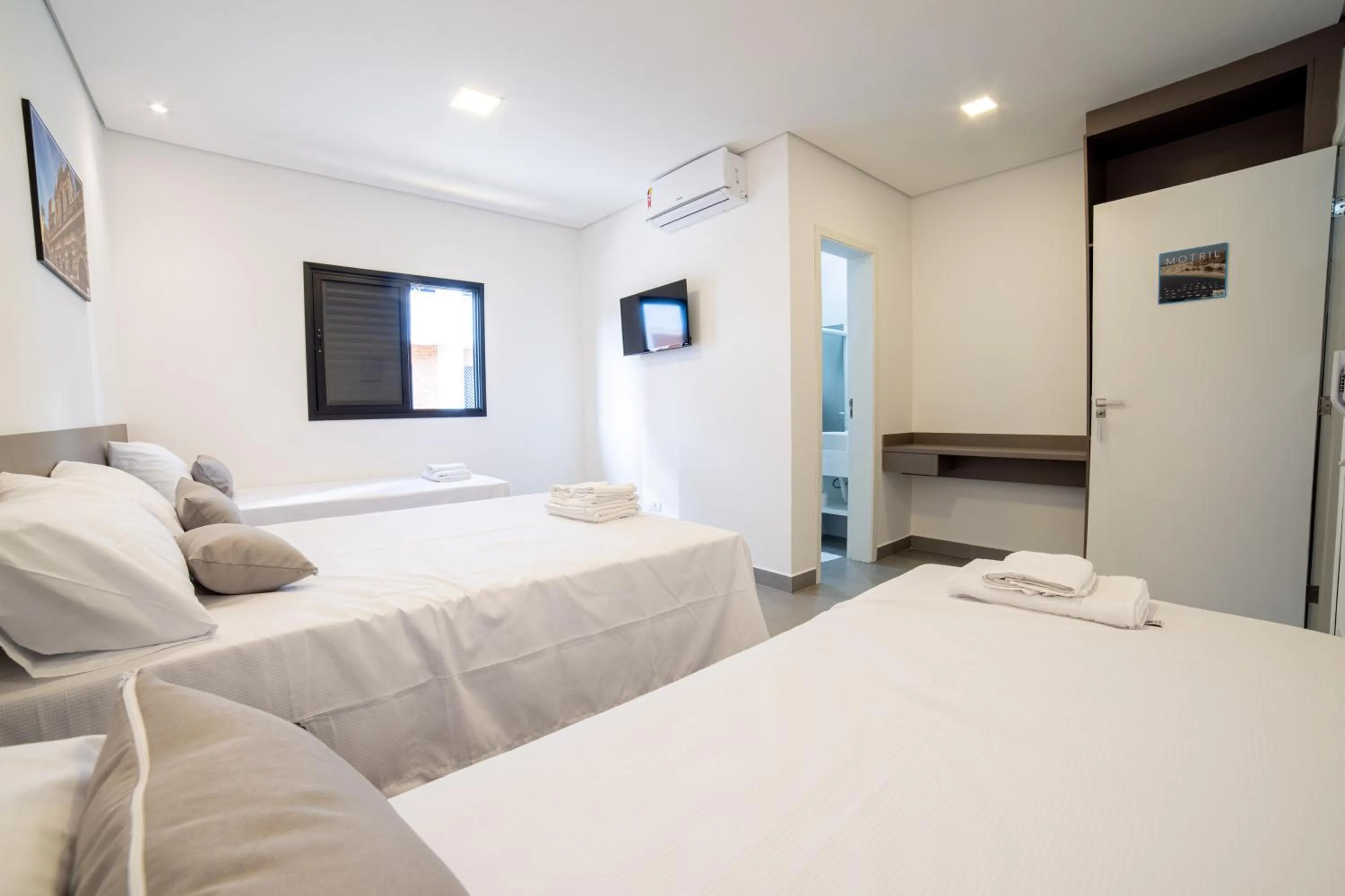 View (from property/room), Bed in Pousada Cadiz - Piscina Climatizada