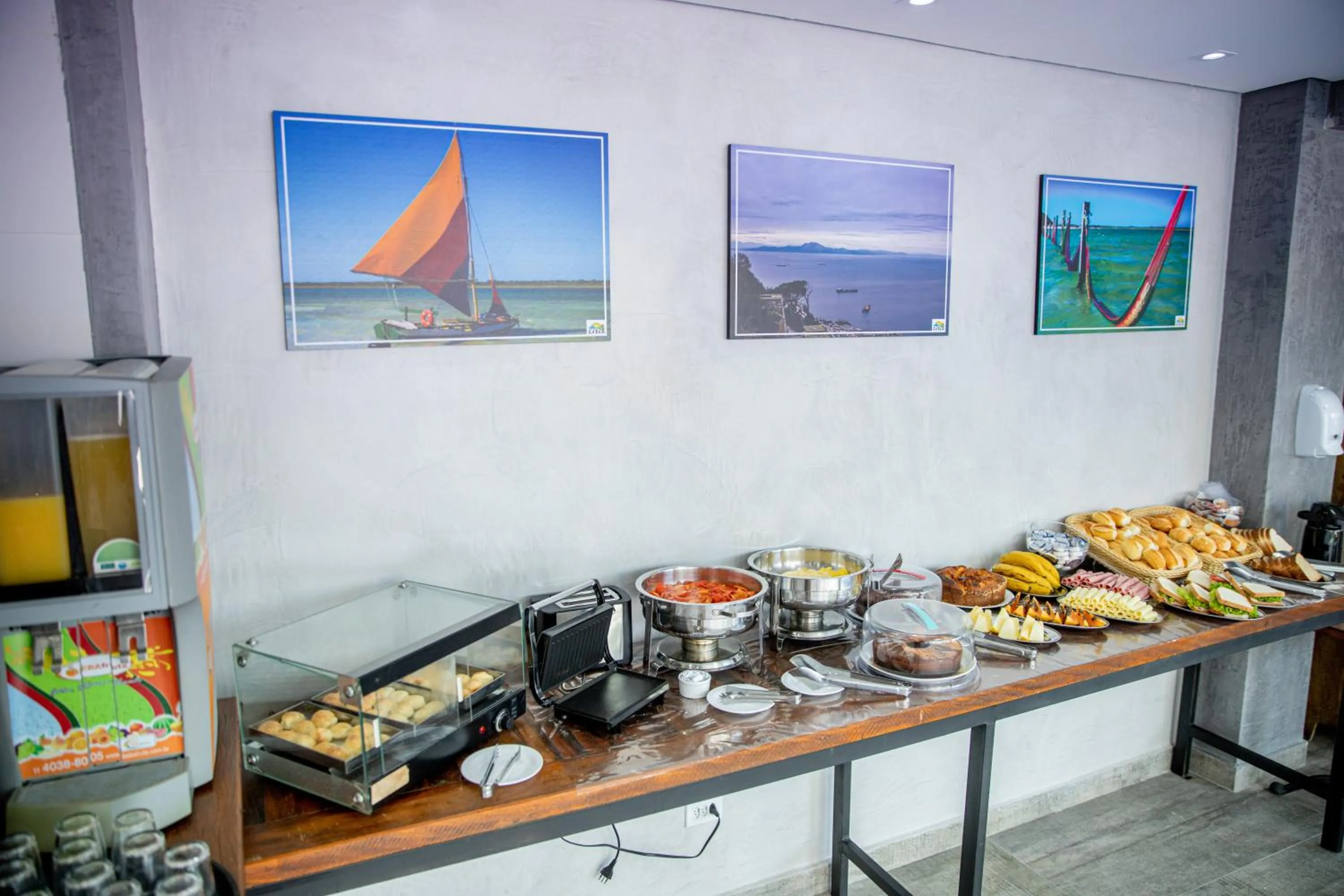 Breakfast in Pousada Cadiz - Piscina Climatizada