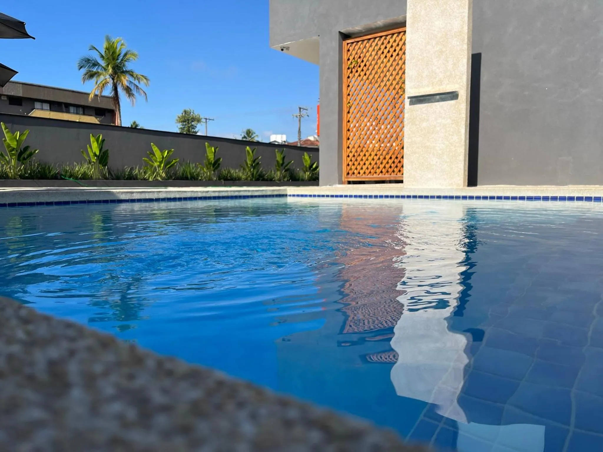 Swimming pool in Pousada Cadiz - Piscina Climatizada