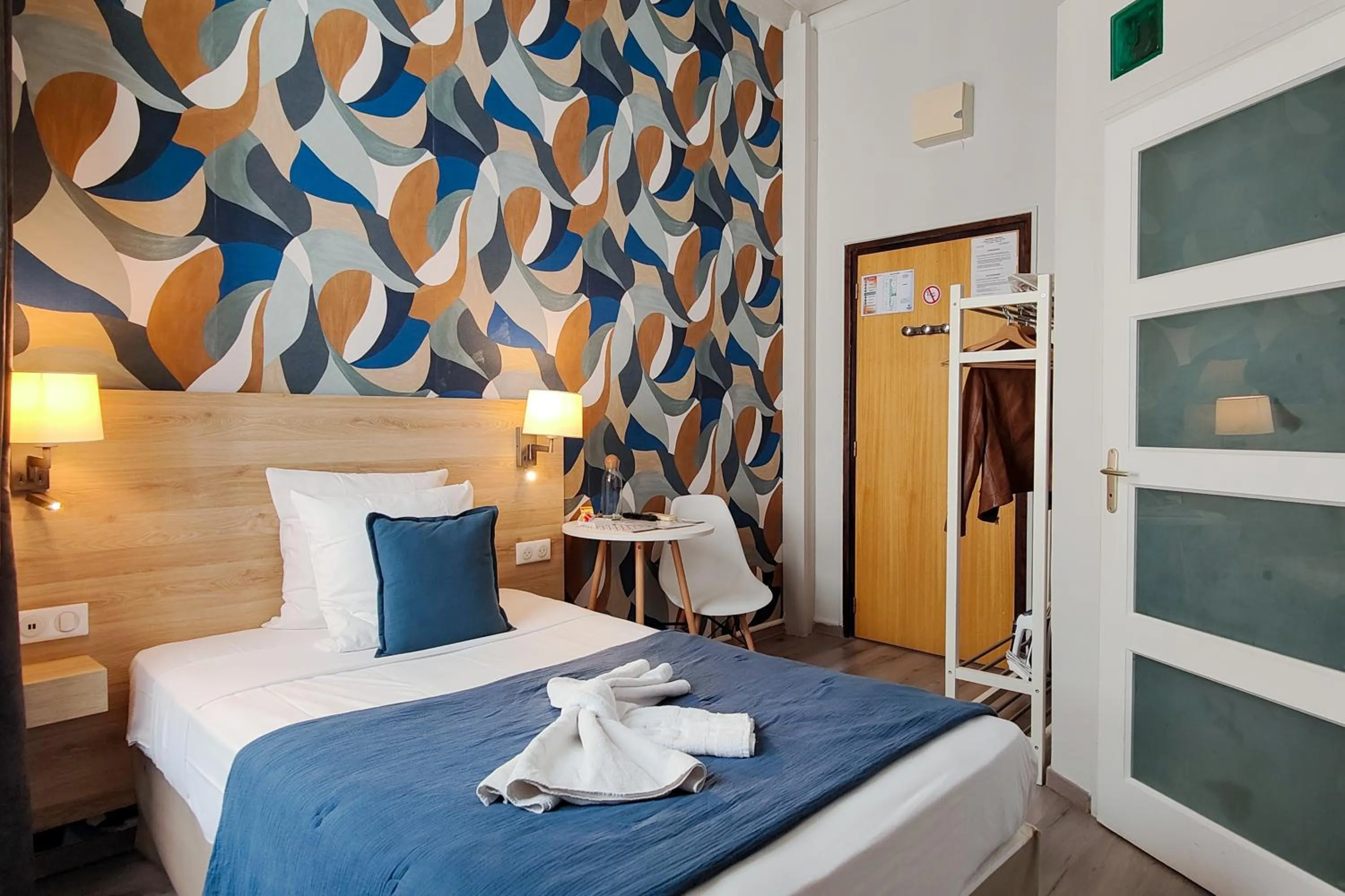 Photo of the whole room, Bed in Aparthotel AMMI Nice Massena - ex Ajoupa