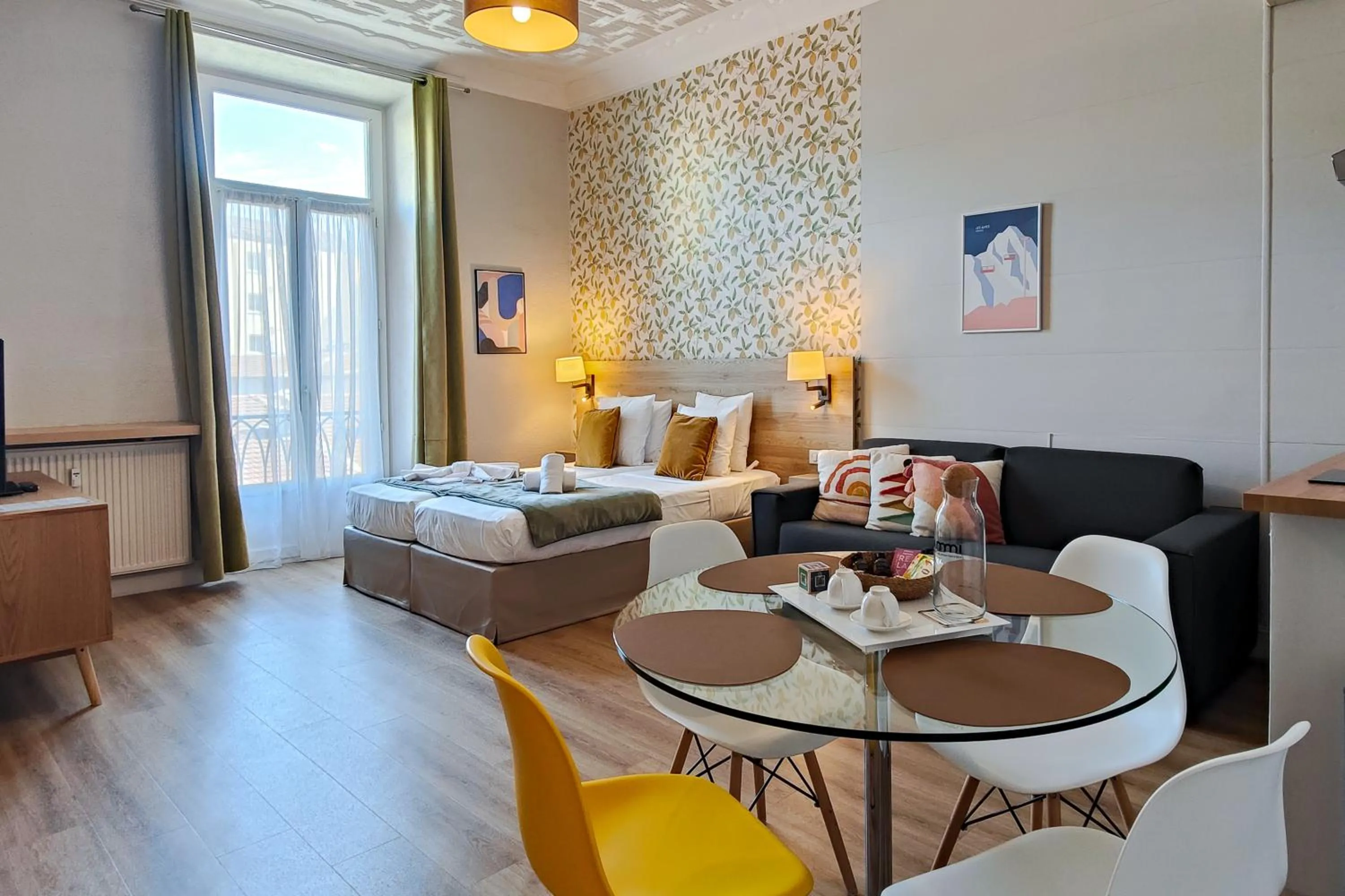 Photo of the whole room, Bed in Aparthotel AMMI Nice Massena - ex Ajoupa